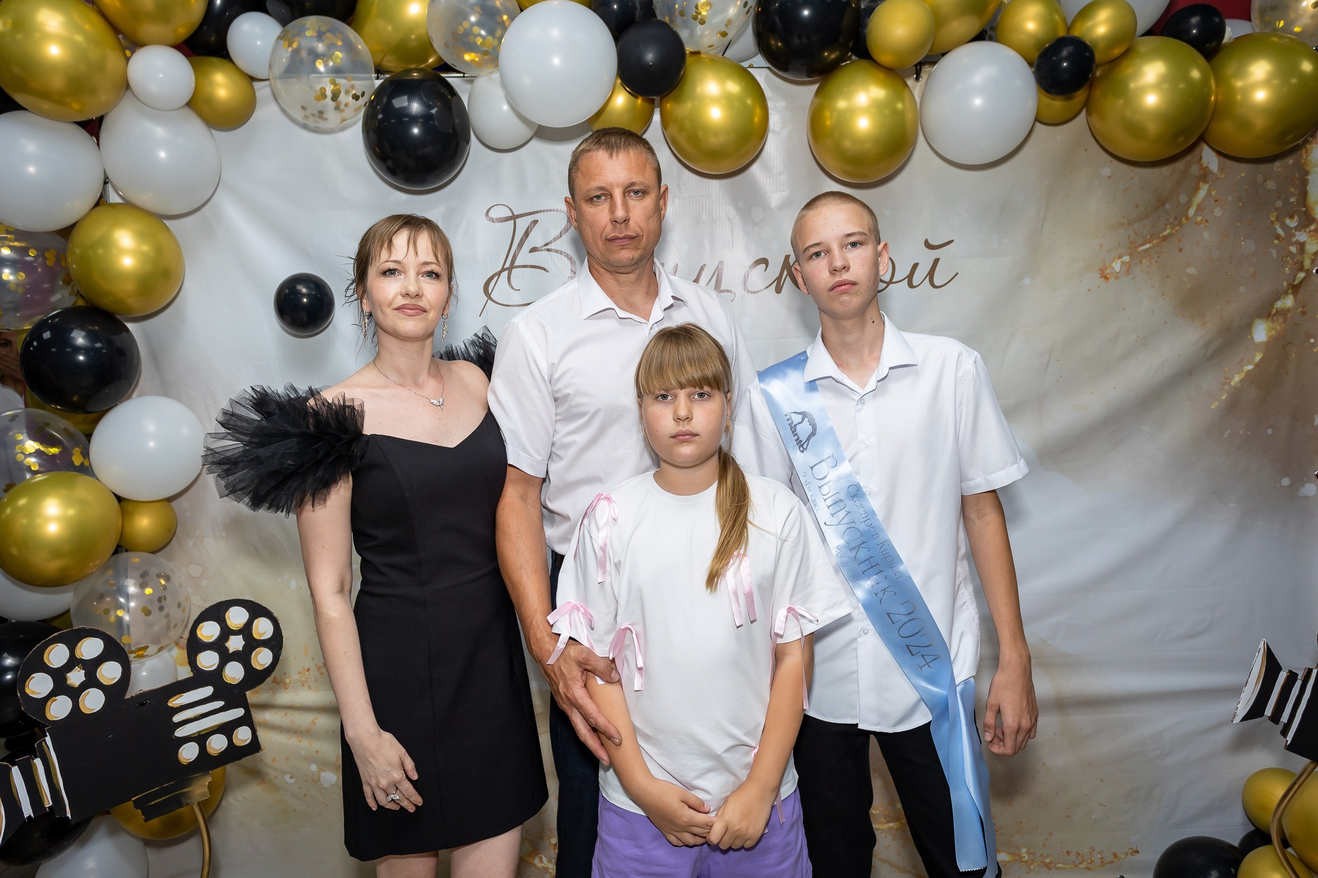 Вручение аттестата и выпускной вечер. Выпускные альбомы Майкоп, Краснодар Елена Золотарева