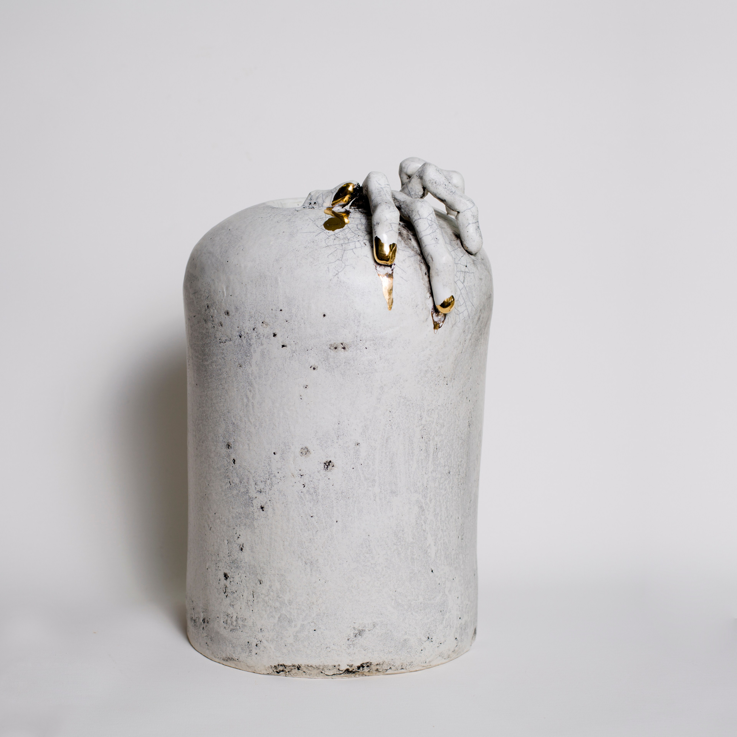 The well. Художник керамист Вика Уйстрайх