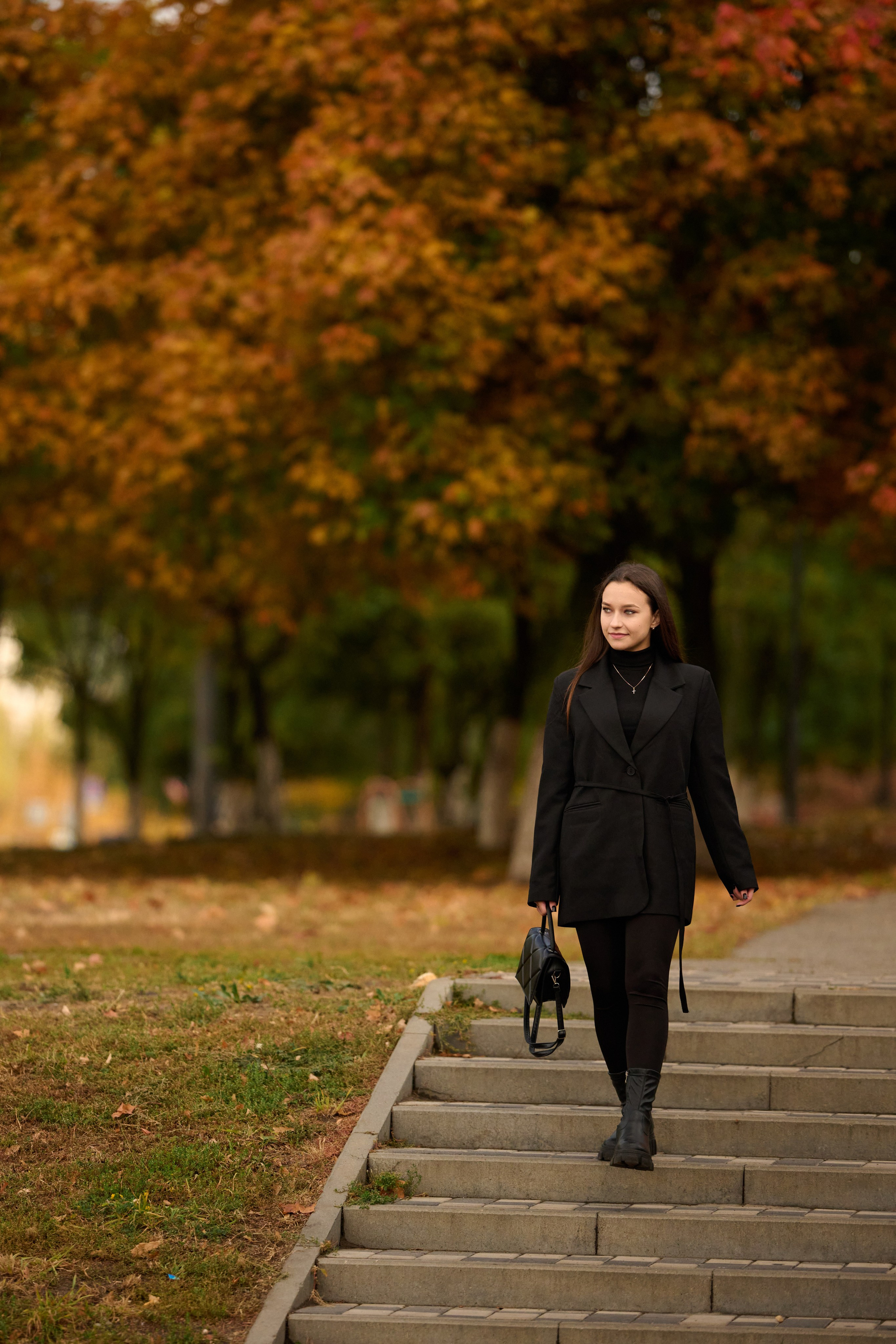 Фотосессия Елизаветы в осенних красках Старого Оскола. Профессиональный фотограф Старый Оскол, Губкин — свадьба, венчание, крещение, юбилей и день рождения