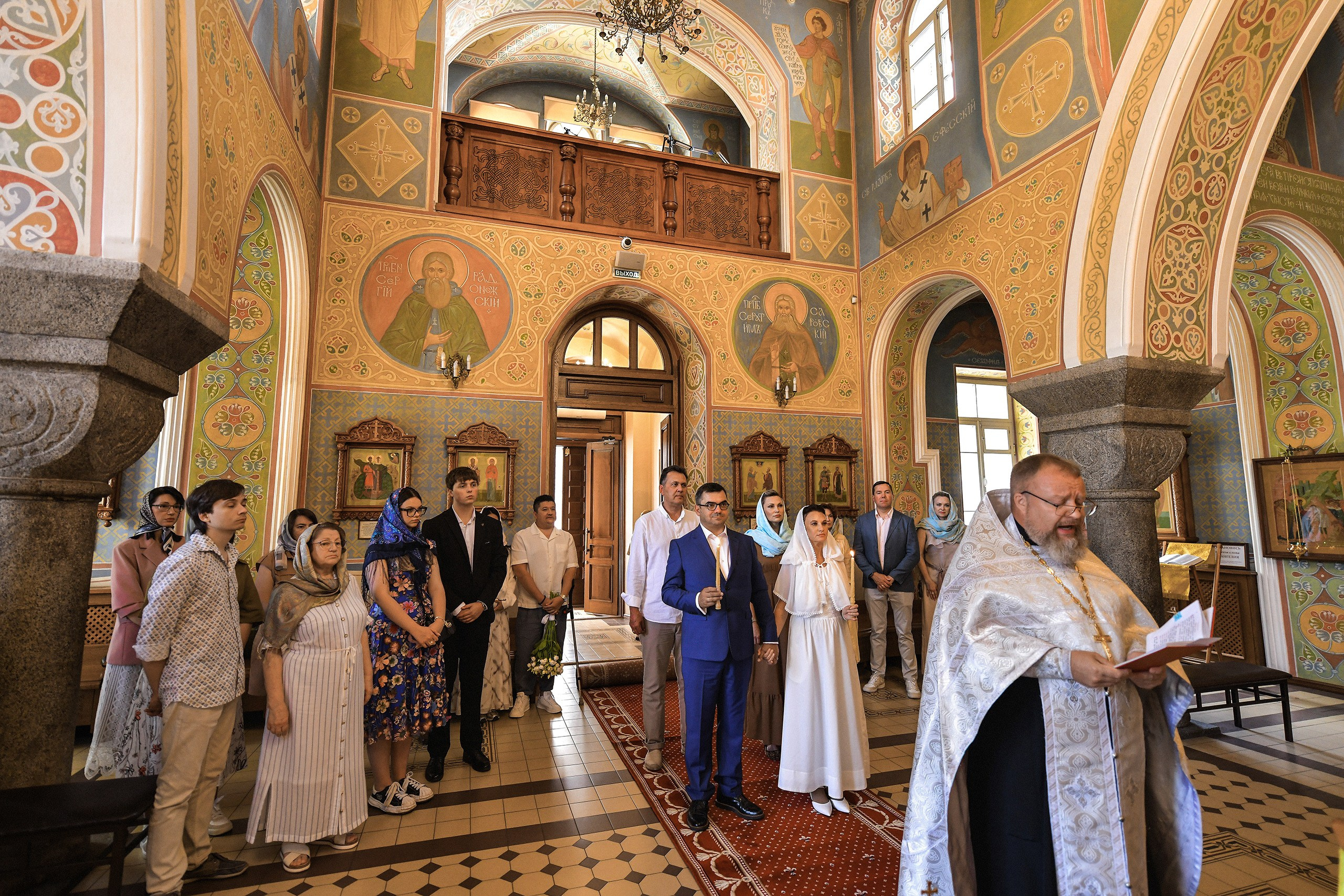 Фотосъемка венчания в церкви в Красноярске. 📸 Свадебный и семейный фотограф в Красноярске Тихомиров Евгений | 17 лет опыта | 800+ свадеб
