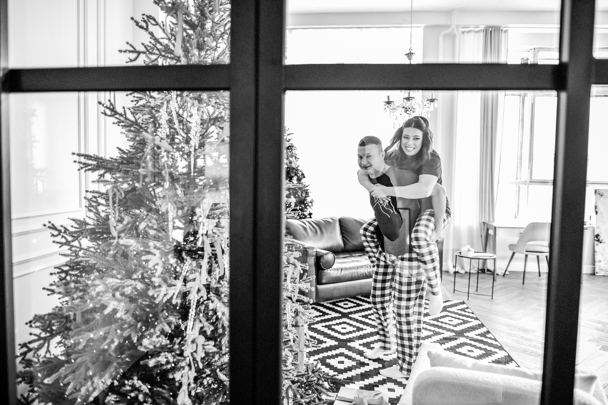 Зимняя свадьба: фотосессия невесты и жениха в студии и на улице. 📸 Свадебный и семейный фотограф в Красноярске Тихомиров Евгений | 17 лет опыта | 800+ свадеб