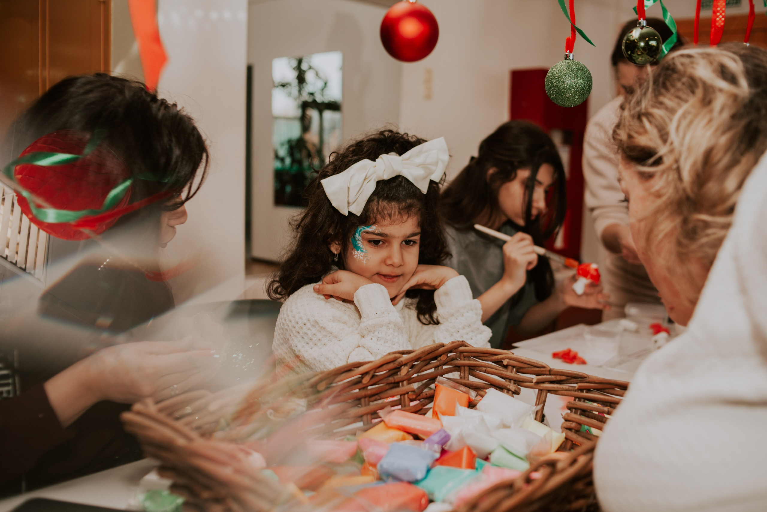 Мастер-класс от Мастерской Наташи Ой на фестивале для детей с ОВЗ «Шире круг». Семейный фотограф во Всеволожске и Санкт-Петербурге Юлия Капустина