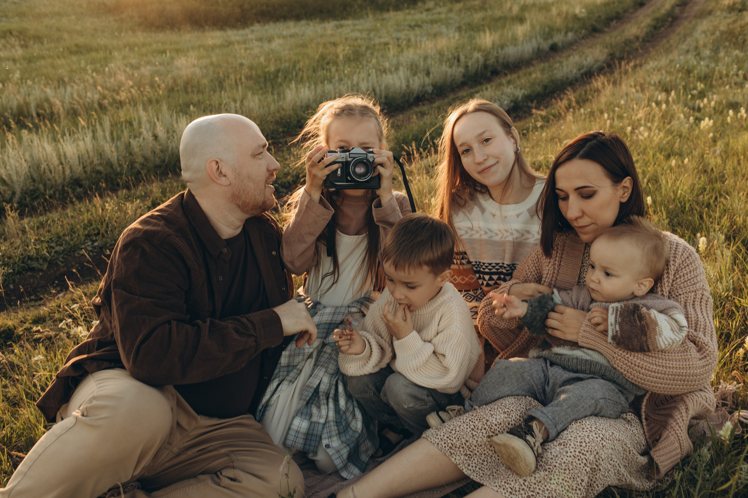 Саша, Лиля, Лолита, Амалия, Герман, Роберт и Рикки. Семейный фотограф в Москве Валерия Мясникова
