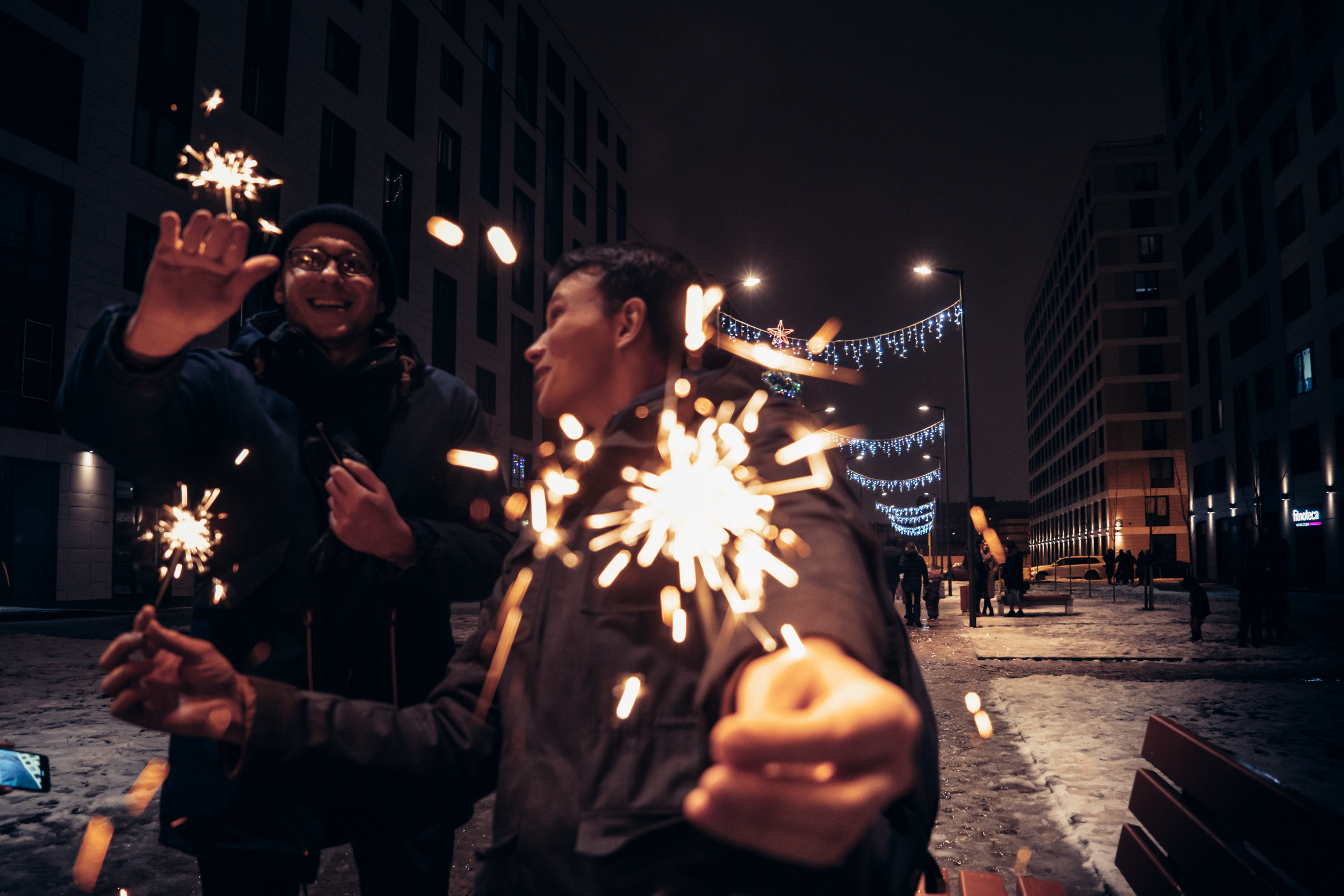 Россия: Москва, Самара, Казань, Нижний Новогород, Санкт-Петербург. Фотограф в Хабаровске. Фотография за 24 часа