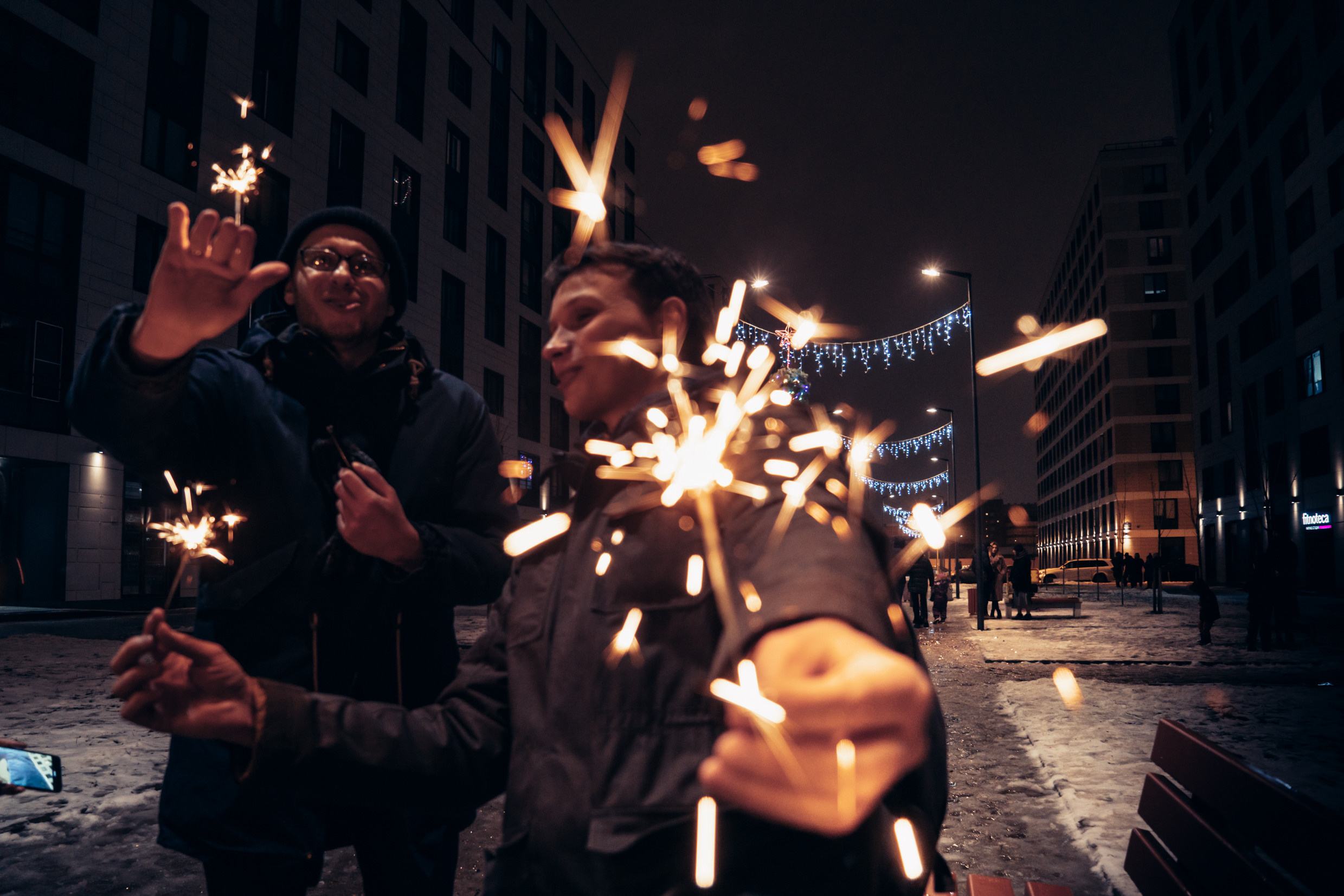 Россия: Москва, Самара, Казань, Нижний Новогород, Санкт-Петербург. Фотограф в Хабаровске. Фотография за 24 часа