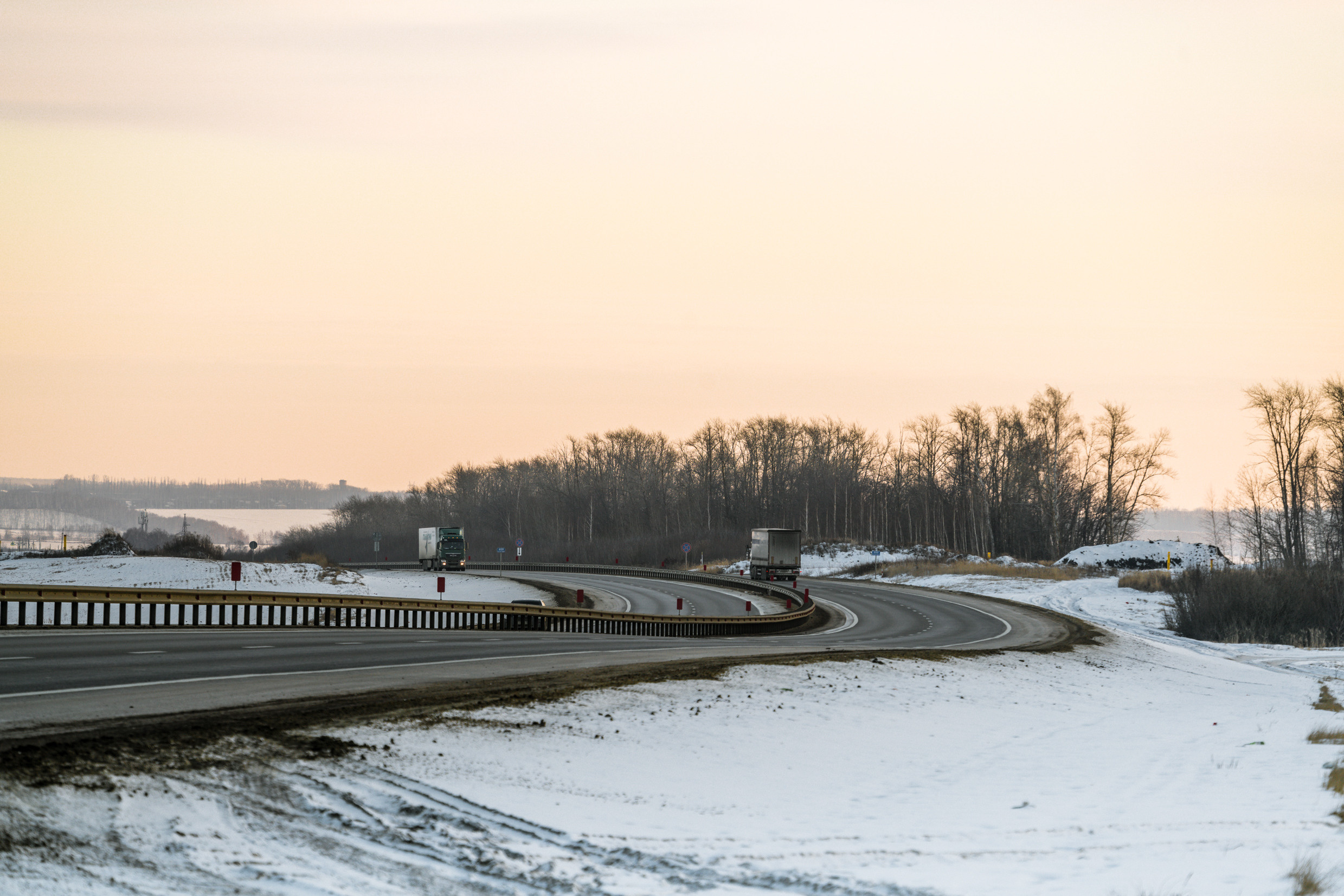 Россия: Москва, Самара, Казань, Нижний Новогород, Санкт-Петербург. Фотограф в Хабаровске. Фотография за 24 часа