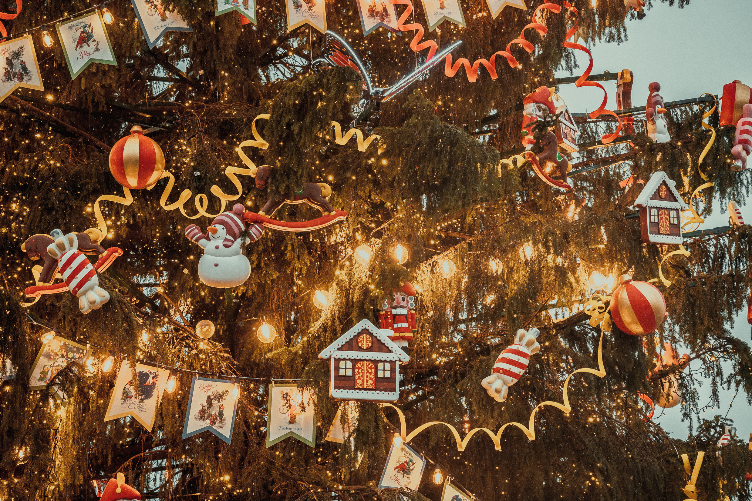 Россия: Москва, Самара, Казань, Нижний Новогород, Санкт-Петербург. Фотограф в Хабаровске. Фотография за 24 часа