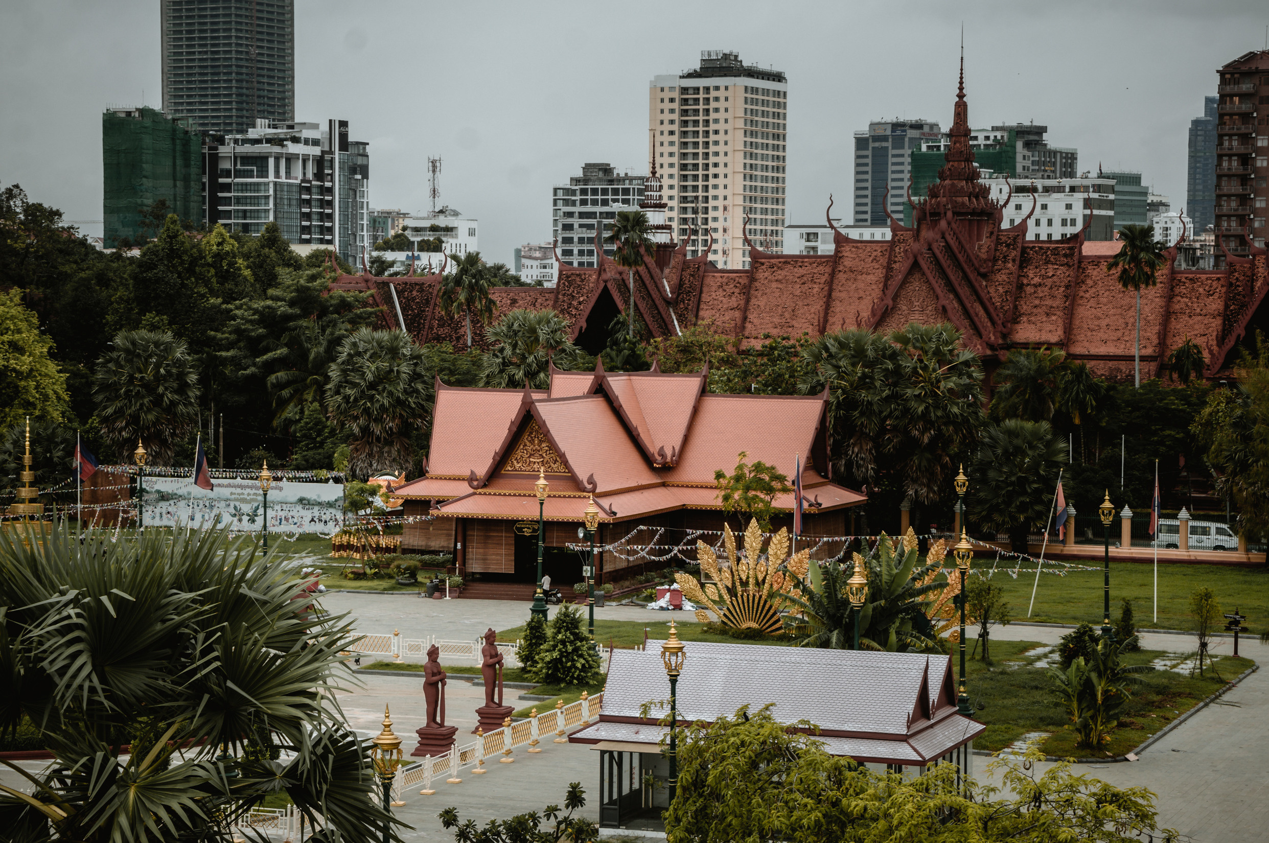 ЮВА: Южная Корея, Вьетнам, Камбоджа, Лаос. Фотограф в Хабаровске. Фотография за 24 часа