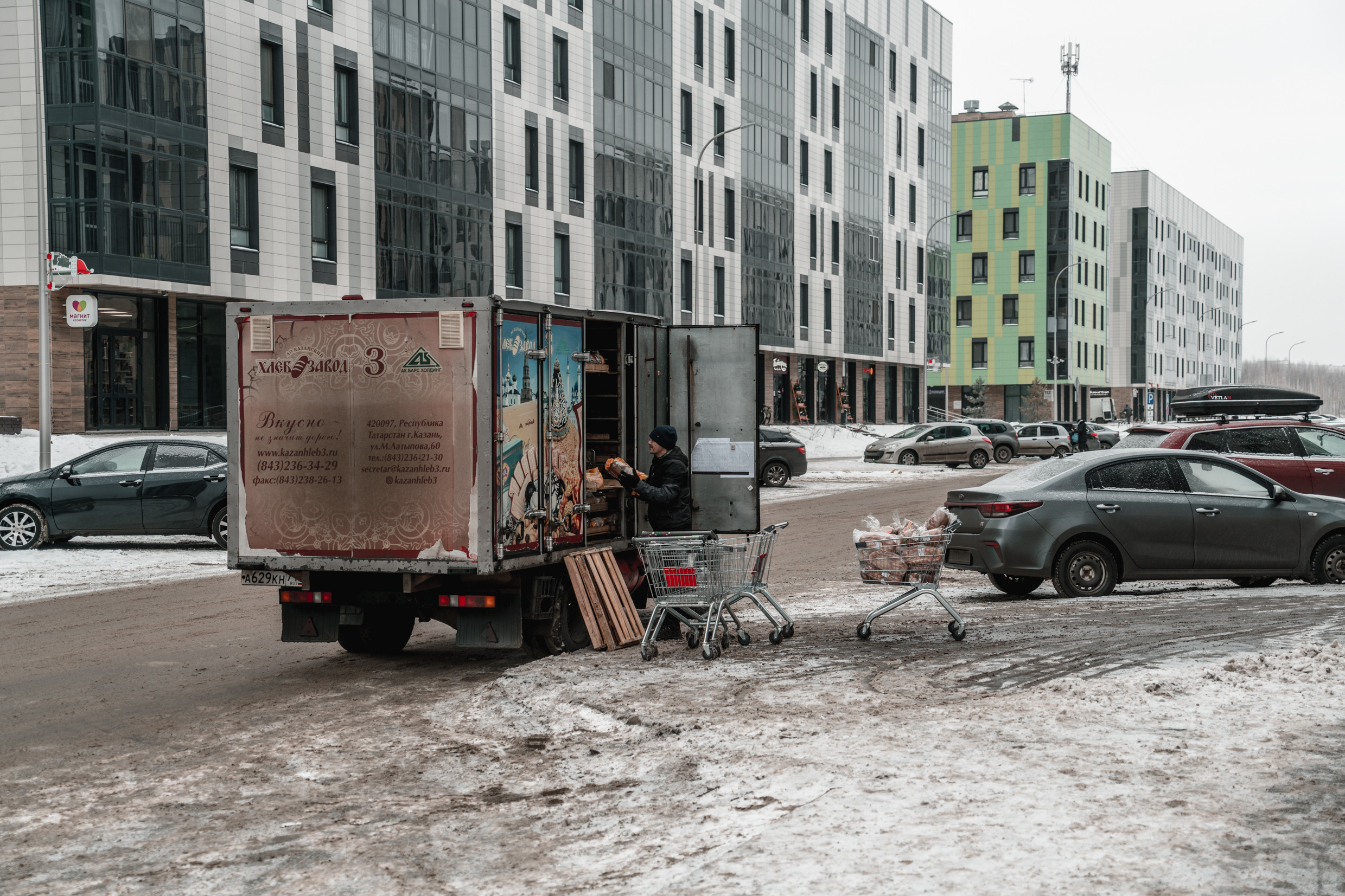 Россия: Москва, Самара, Казань, Нижний Новогород, Санкт-Петербург. Фотограф в Хабаровске. Фотография за 24 часа