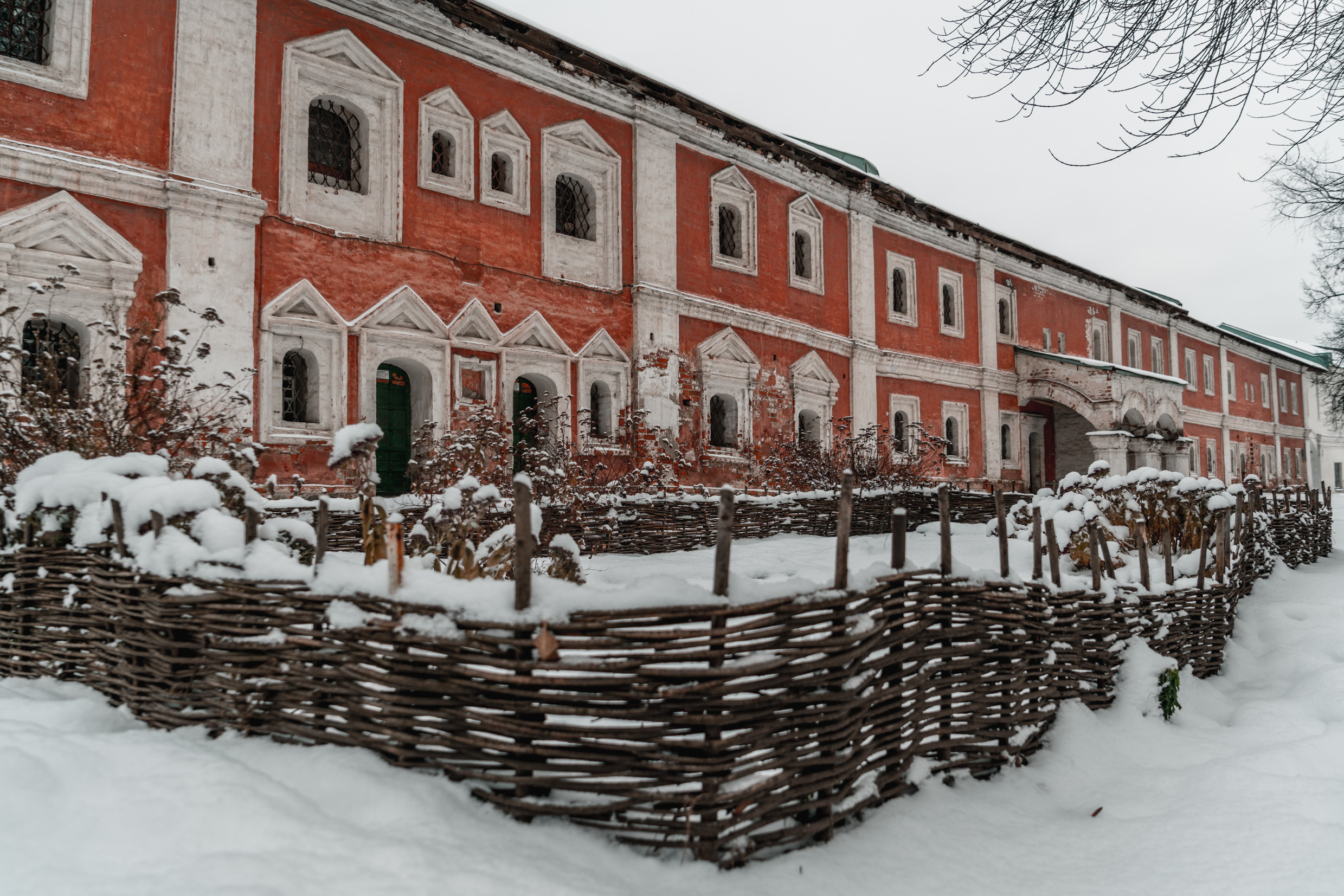 Россия: Москва, Самара, Казань, Нижний Новогород, Санкт-Петербург. Фотограф в Хабаровске. Фотография за 24 часа