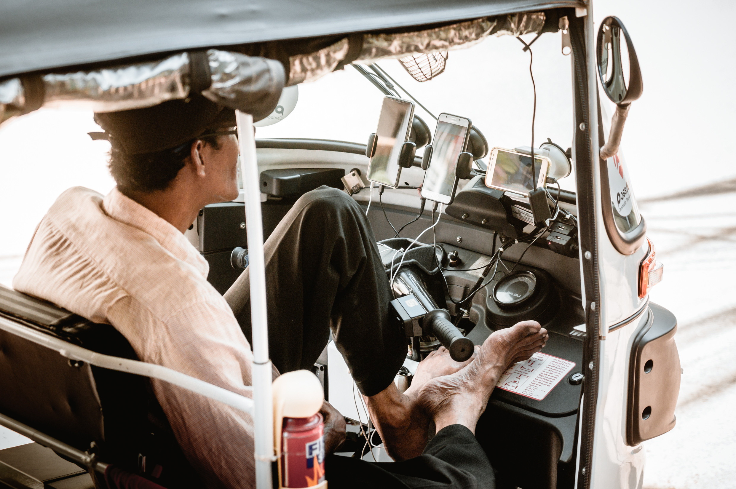 ЮВА: Южная Корея, Вьетнам, Камбоджа, Лаос. Фотограф в Хабаровске. Фотография за 24 часа