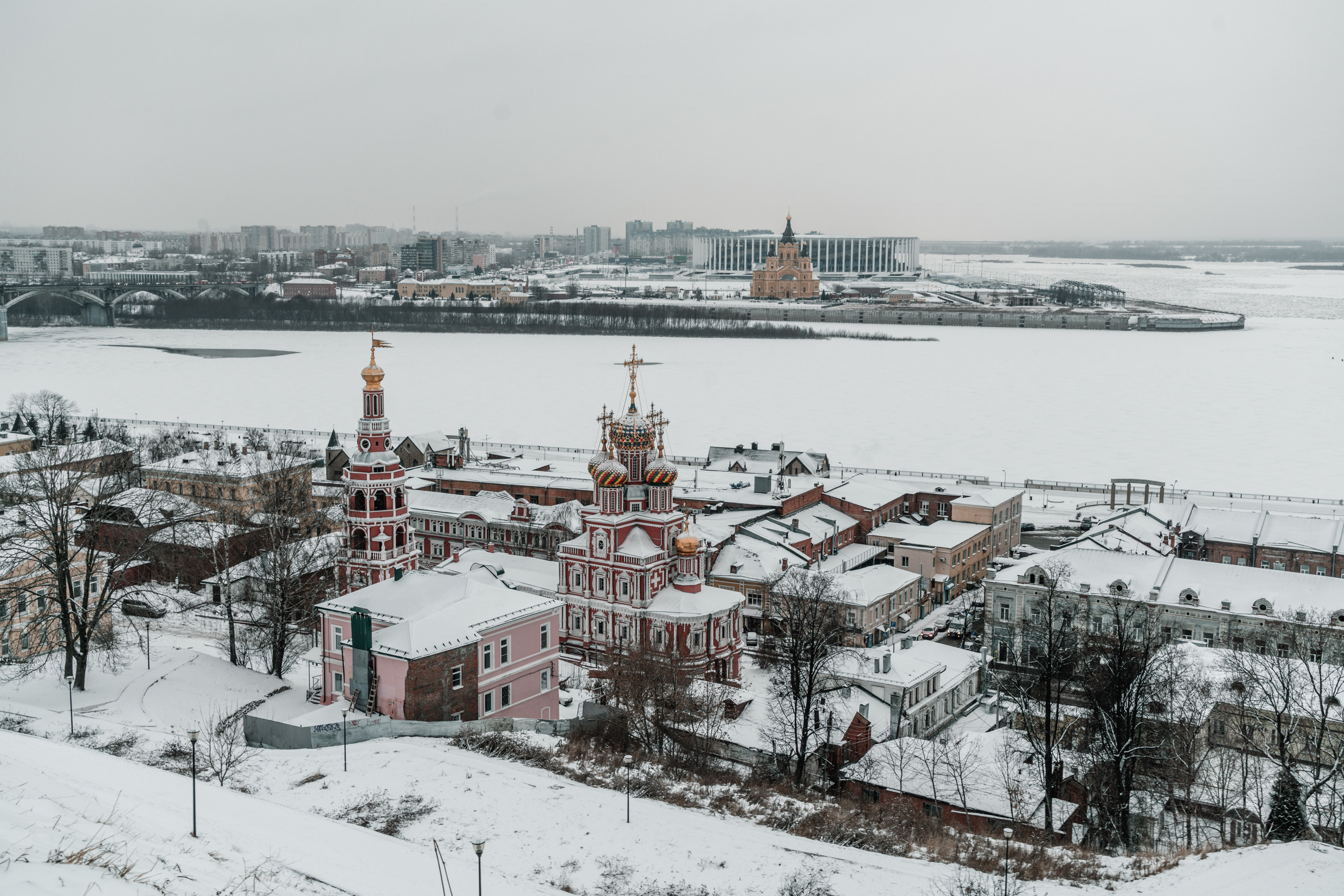Россия: Москва, Самара, Казань, Нижний Новогород, Санкт-Петербург. Фотограф в Хабаровске. Фотография за 24 часа