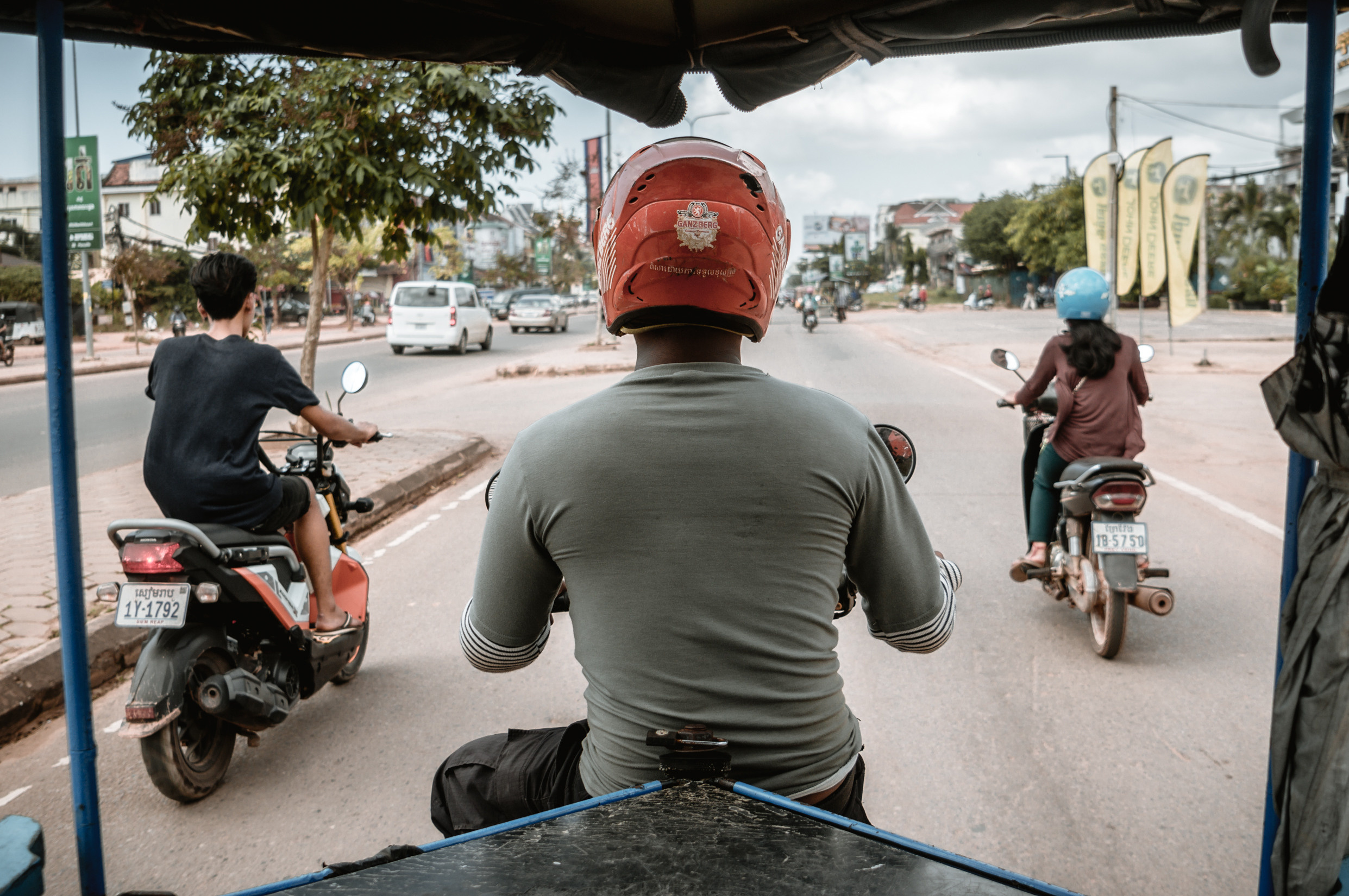 ЮВА: Южная Корея, Вьетнам, Камбоджа, Лаос. Фотограф в Хабаровске. Фотография за 24 часа