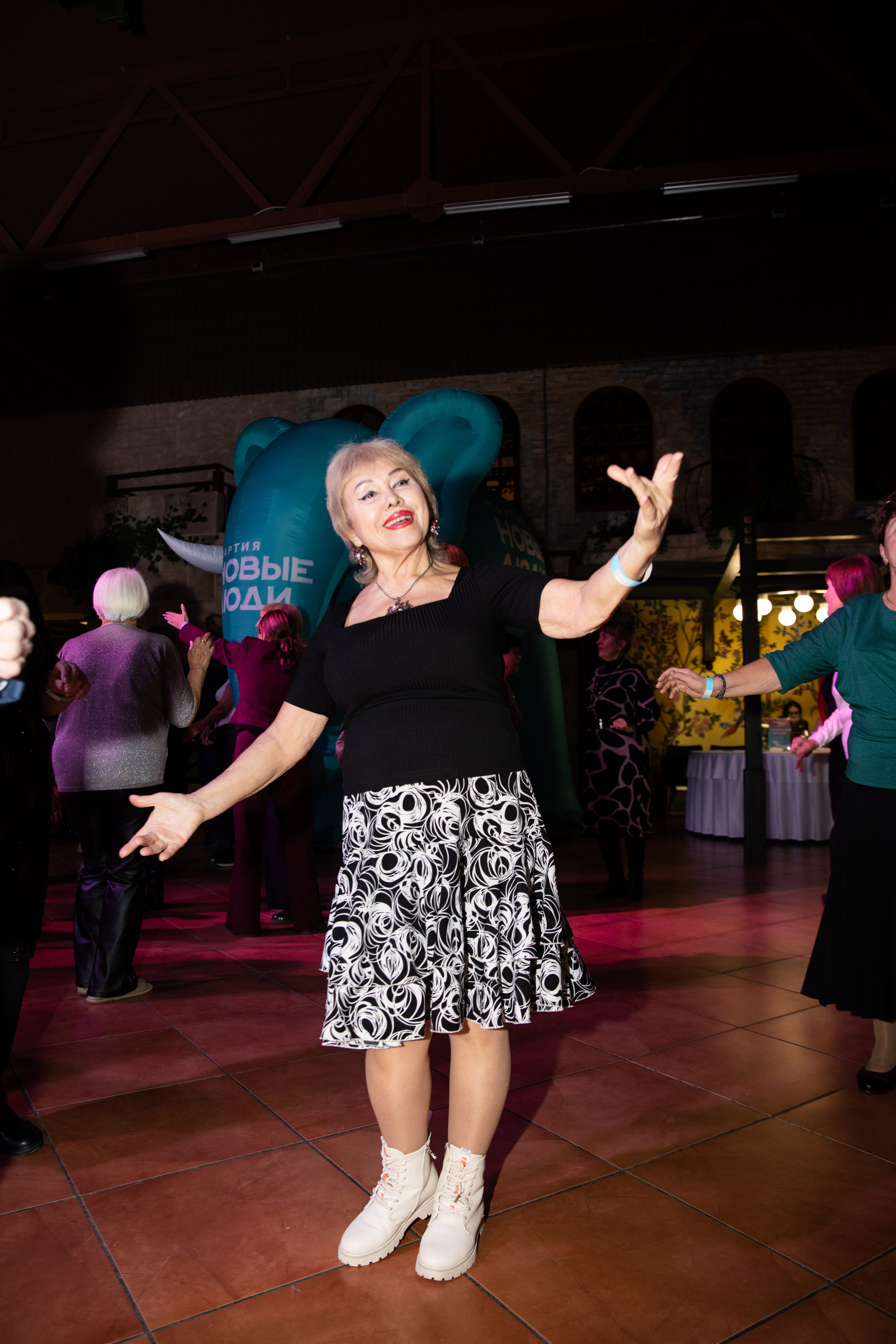 Жить по-новому 2026. Репортажный и свадебный фотограф в Челябинске Елисеев Павел