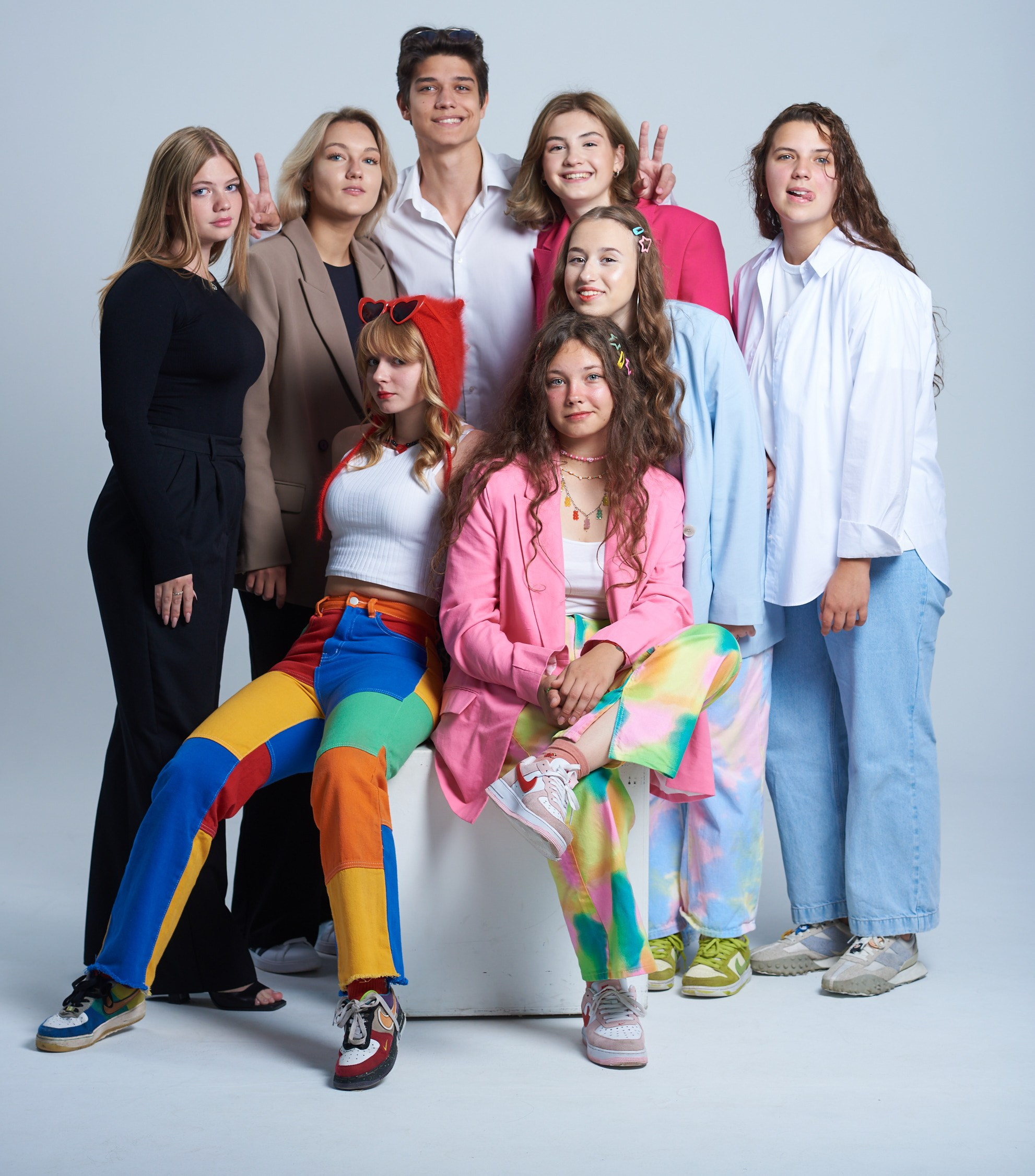 Фотосессии для выпускников в студии. Фотосъёмка, видеосъёмка, обучение