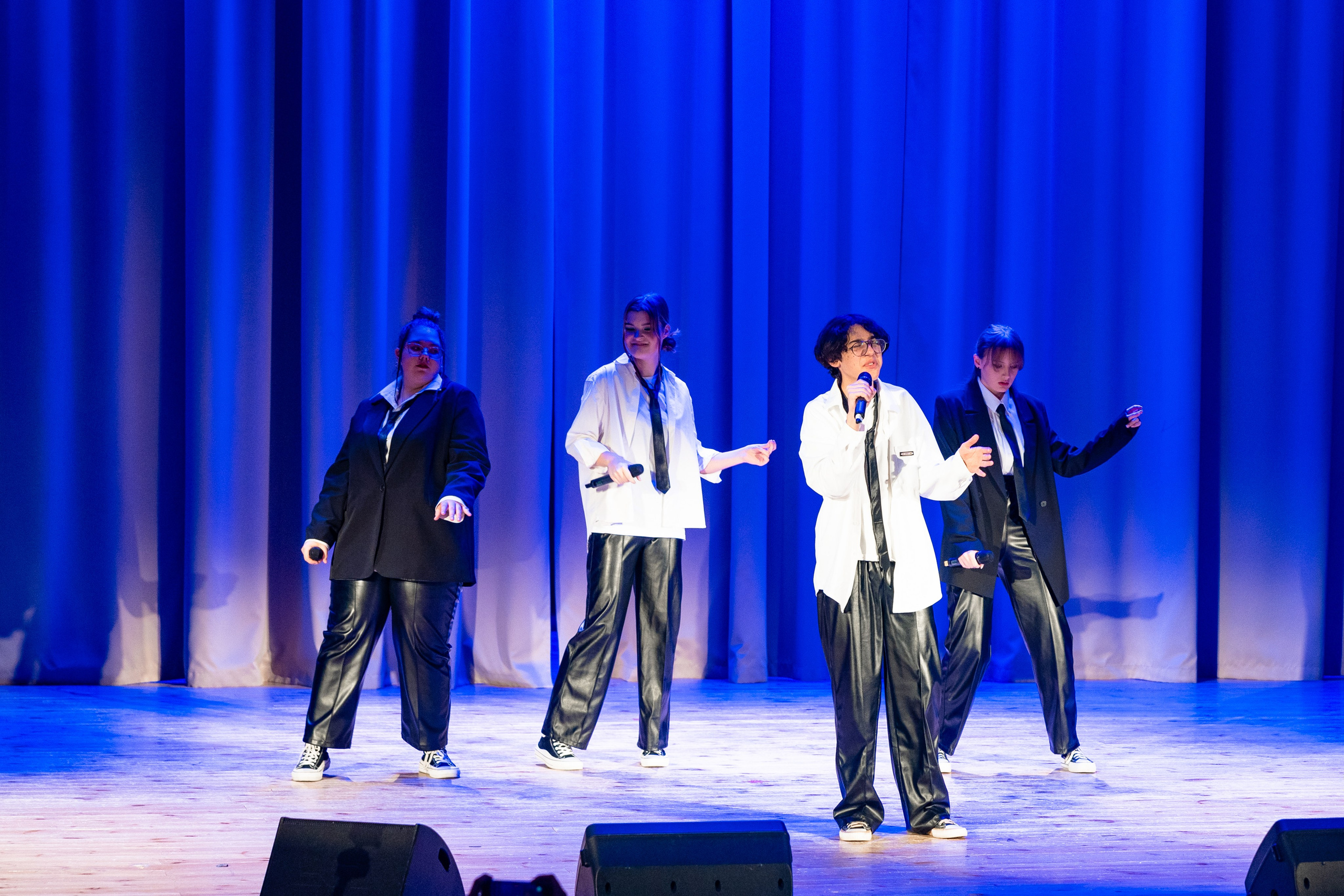 Концерт ДК Буривестник. Фотограф Никита Комаров