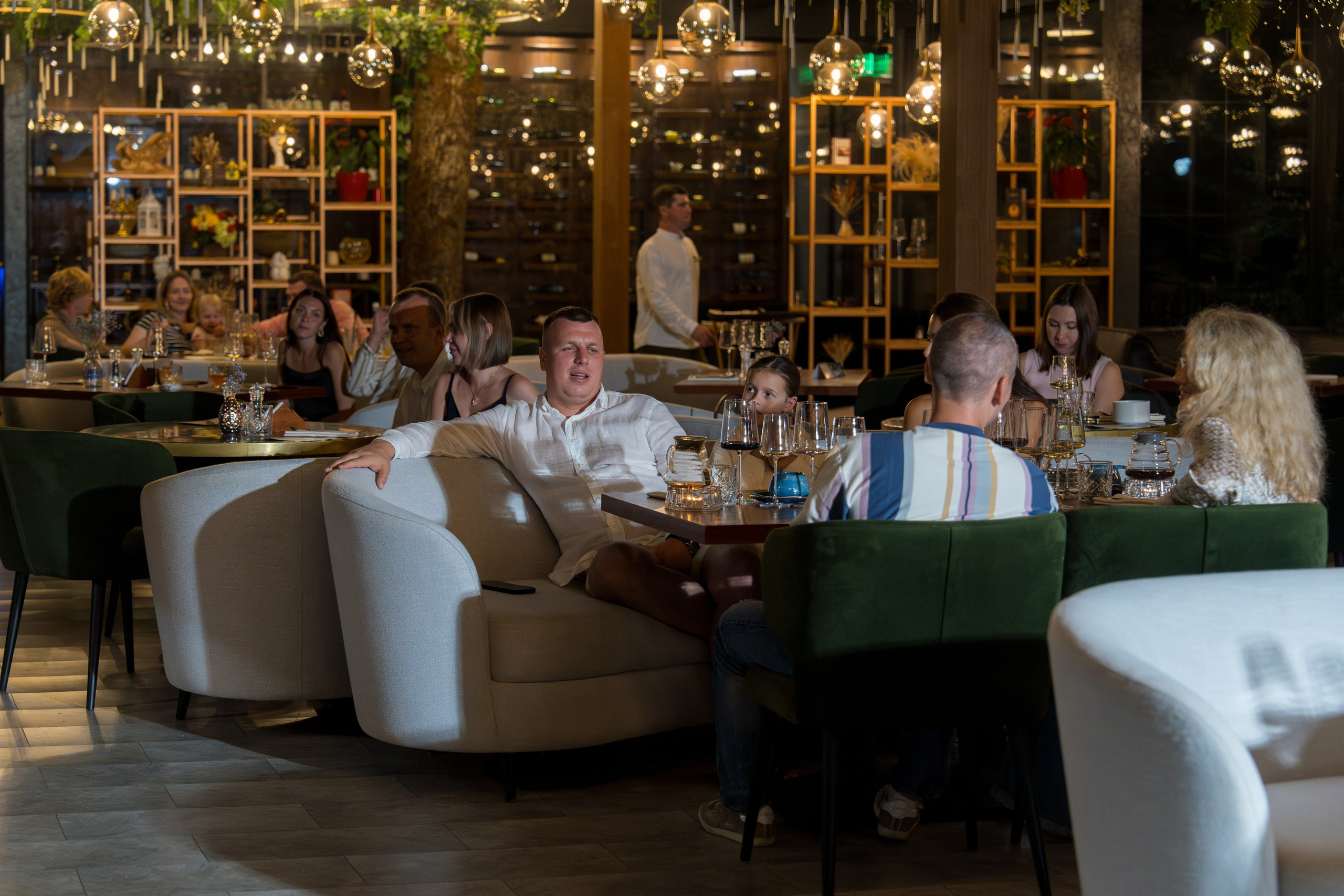 Гастрономический ужин «Лесная Италия» с Мирко Дзаго в ресторане RiverSide. Репортажный фотограф в Красной Поляне и Сочи Павлюченко Екатерина