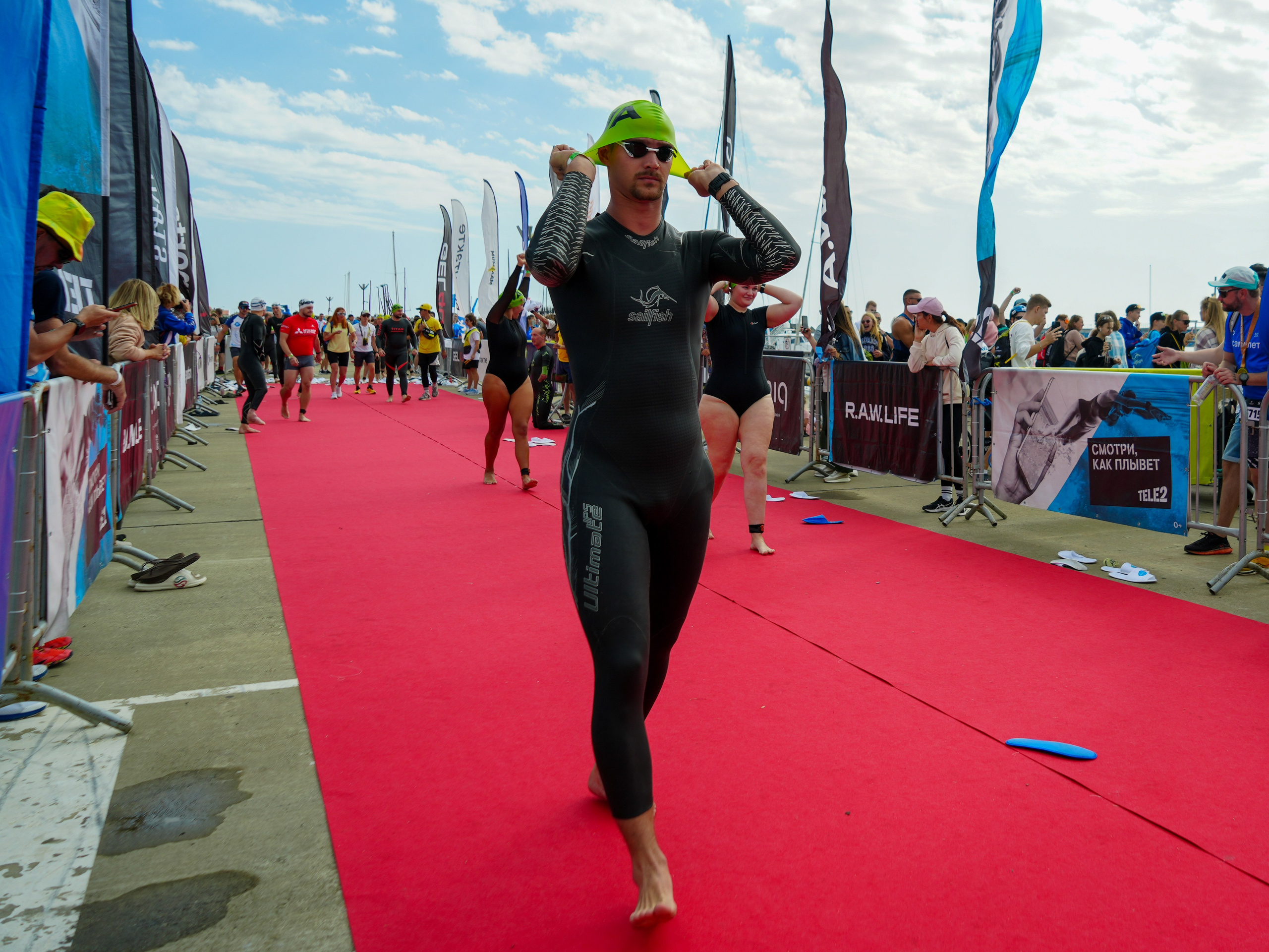 Фотоотчет партнерской интеграции для компании TELE2 на фестивале Ironstar. Репортажный фотограф в Красной Поляне и Сочи Павлюченко Екатерина