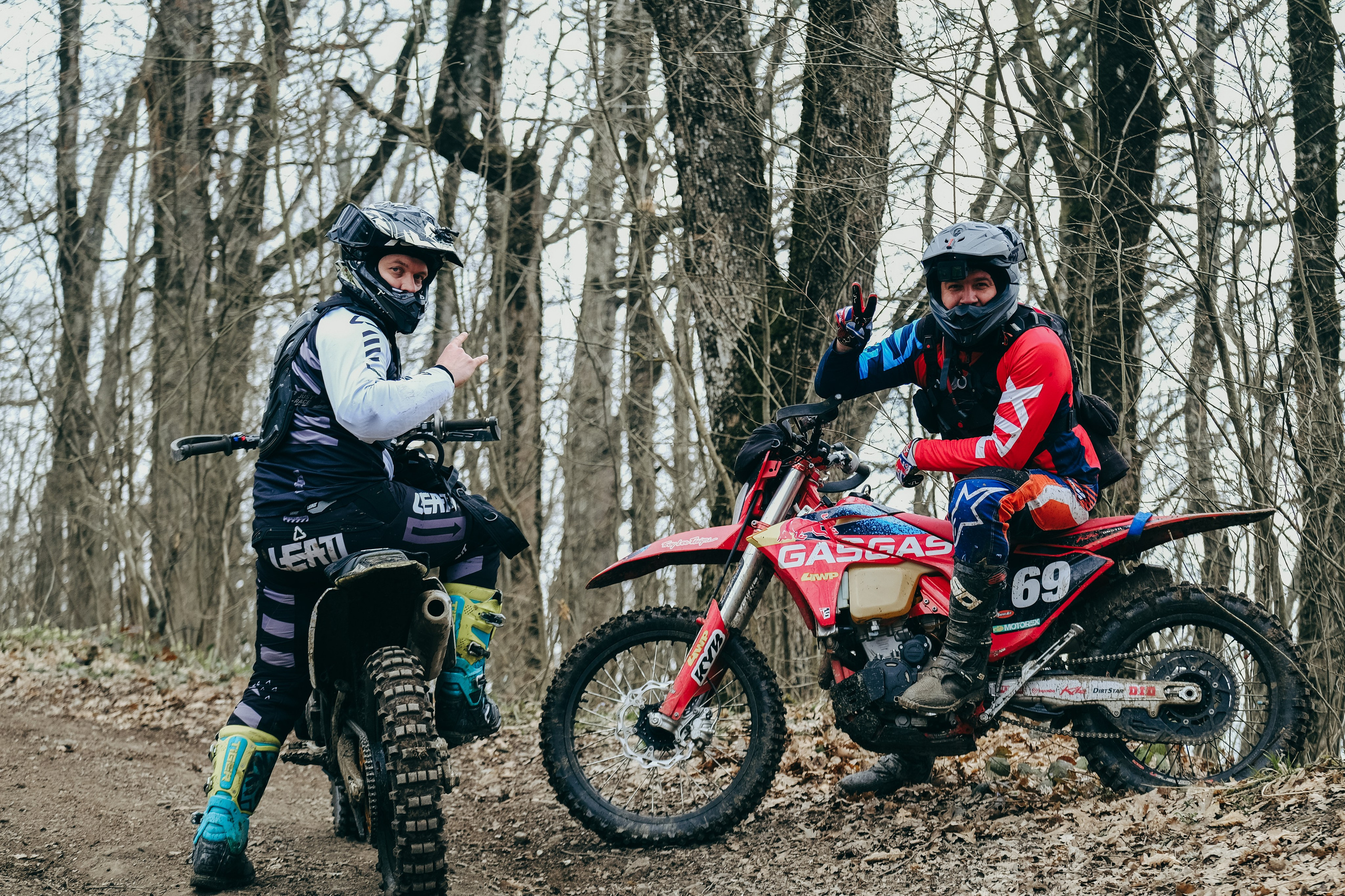 Съемка для Sharmax Moto в Горячем Ключе. Свадебный фотограф Денис Ожигин в Краснодаре и крае. Эмоциональная и стильная съемка вашего дня