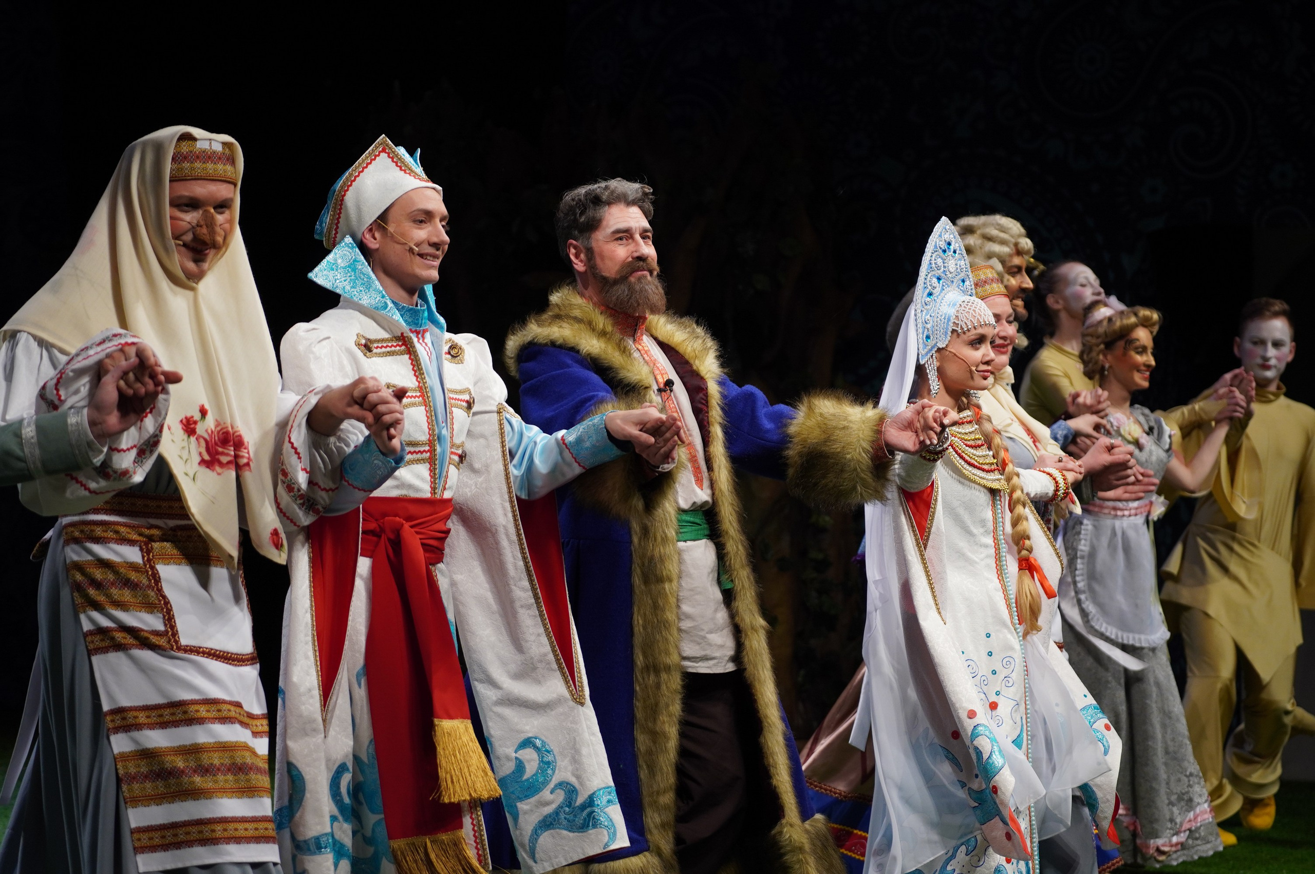 Аленький Цветочек (НЭТ). Maxon Magnusson