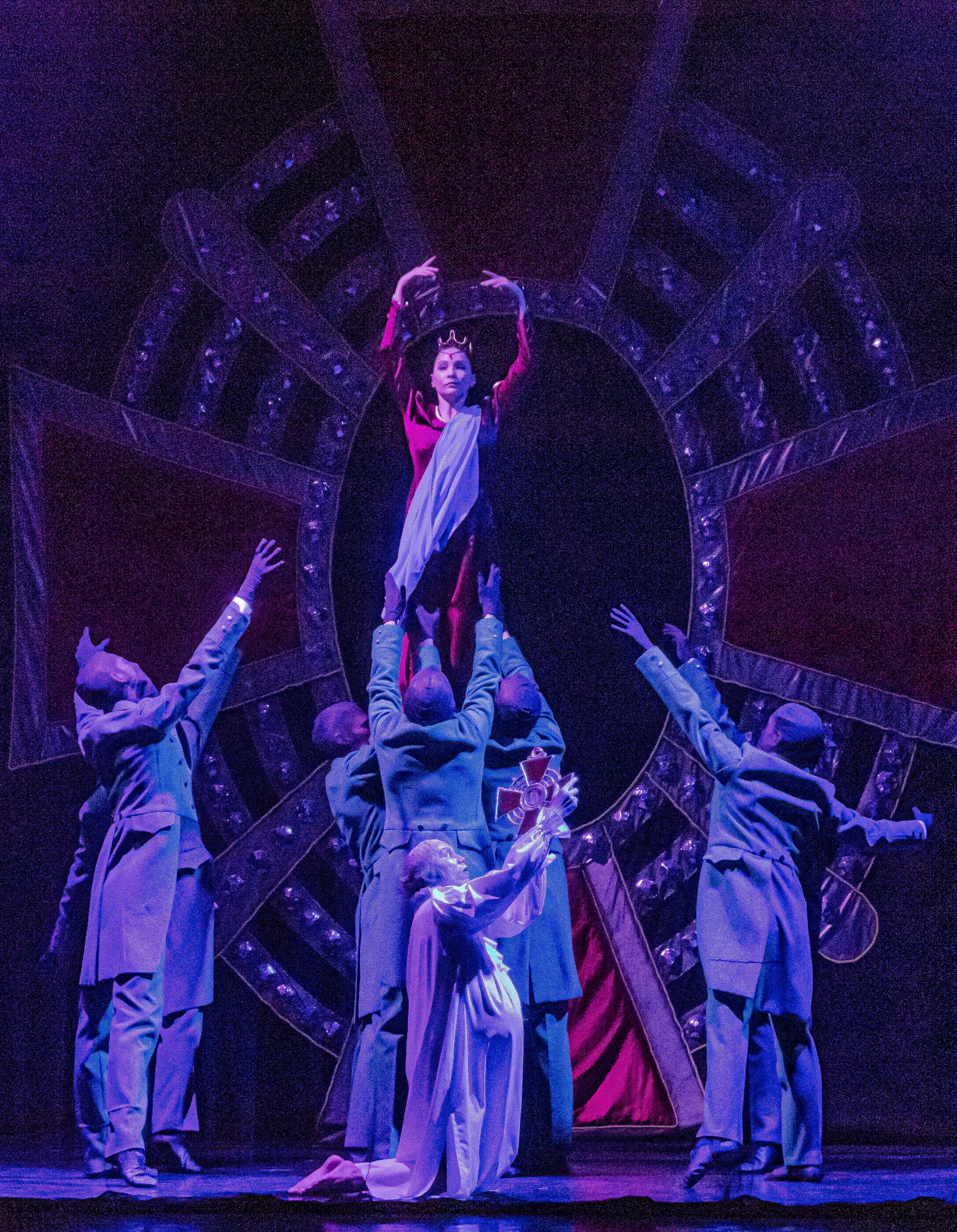 Анюта — спектакль — премьера на сцене Зимнего театра Марийского театра оперы и балета. Фотограф в Сочи Юрий Шептаев