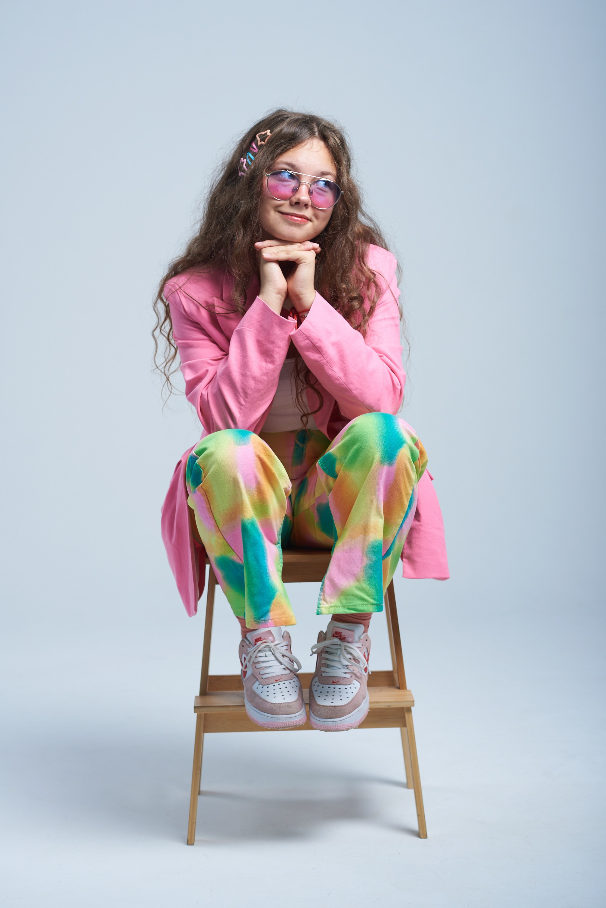 Фотосессии для выпускников в студии. Фотосъёмка, видеосъёмка, обучение