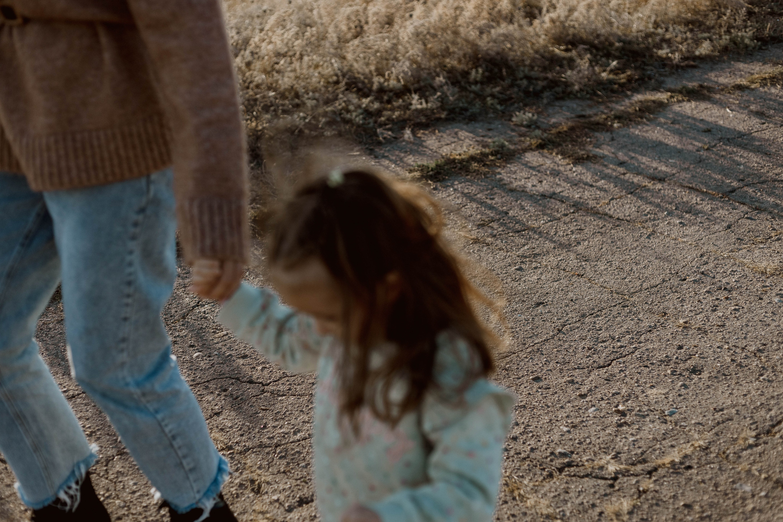 Юля и Ева с лошадьми. Семейный фотограф Наталия Демченко, Краснодар