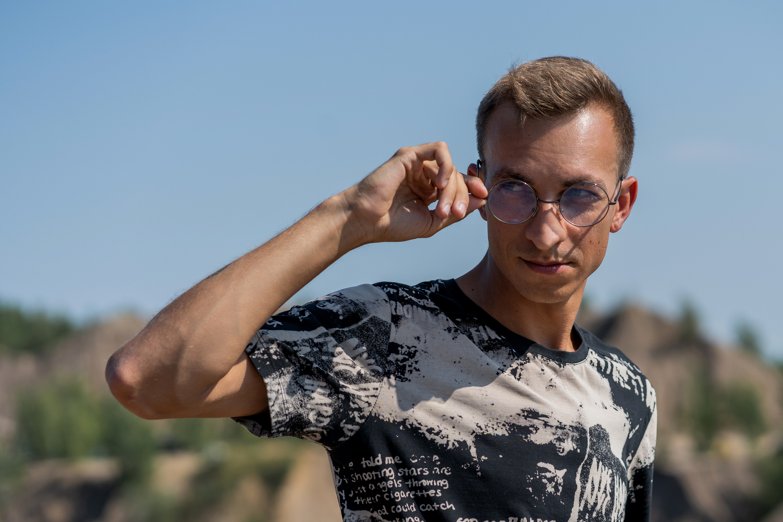 Летняя съемка в живописном месте. Портретный фотограф Олеся Владимирова в Москве