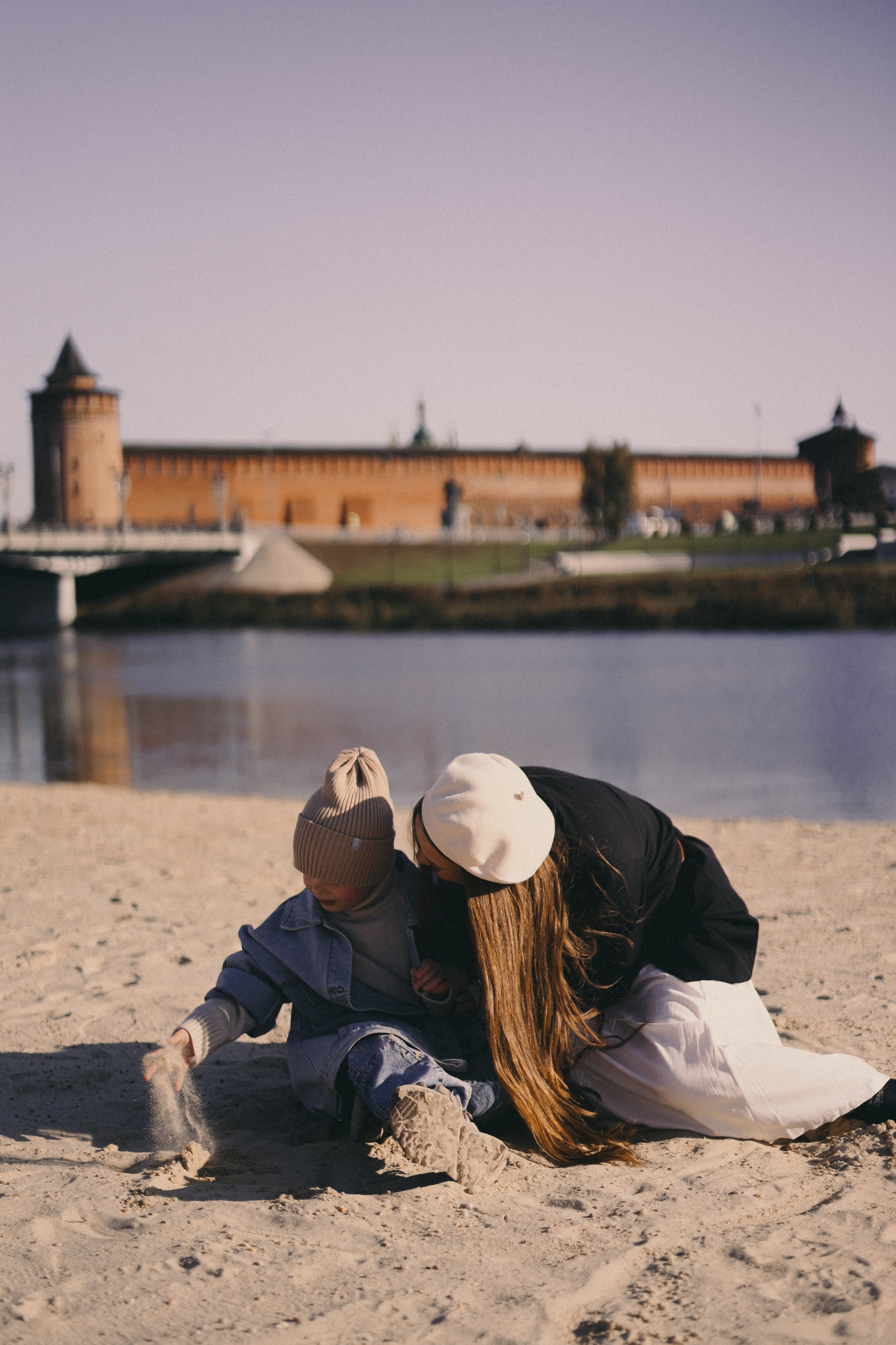 Игнат и его мама. Фотограф Мария Лаенко