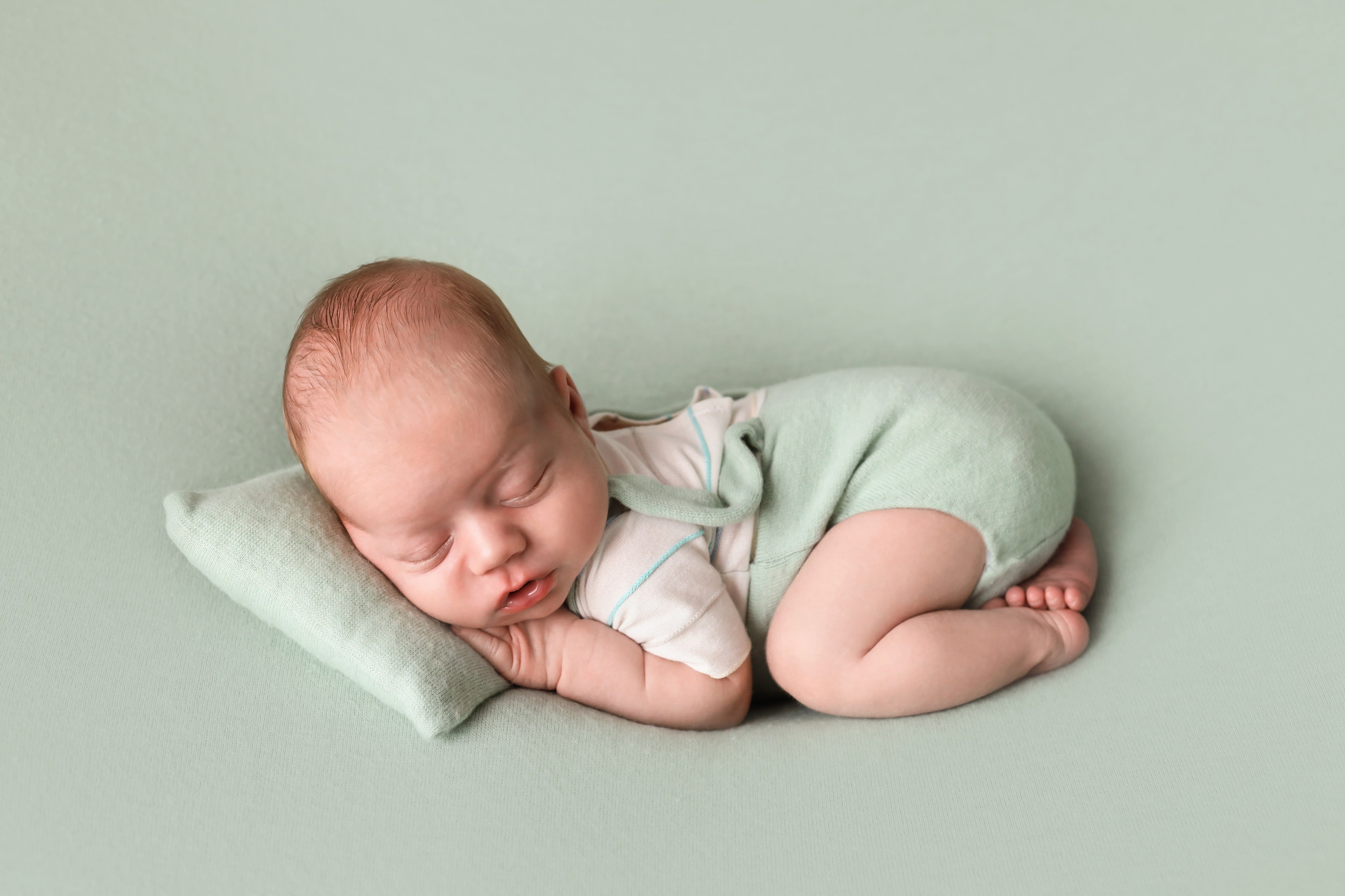 Даниил 17 дней. Семейный фотограф и фотограф новорожденных в Санкт-Петербурге Алина Фе