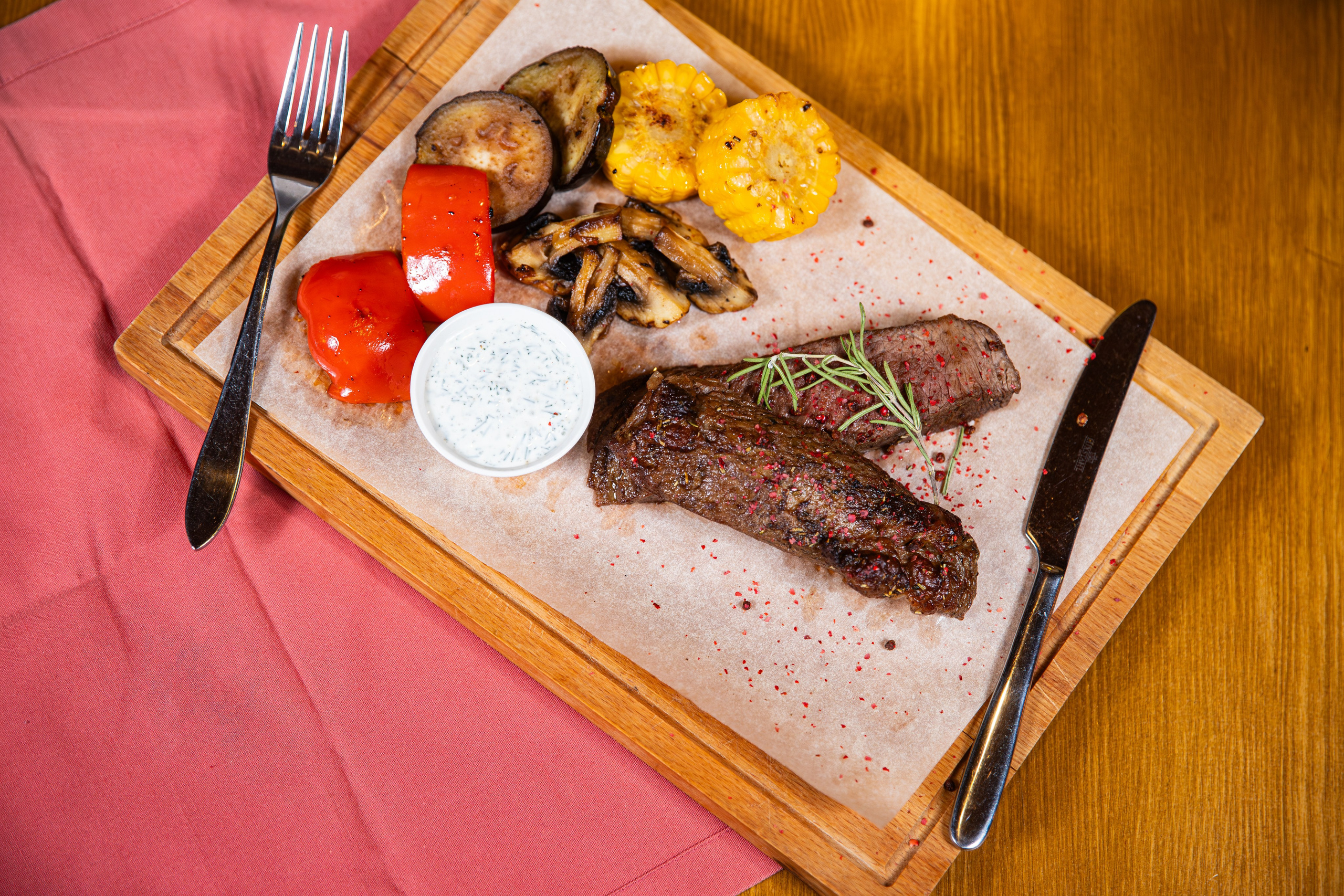 Бар Енот Романово 28. Фотограф Александр Поздняков  Новосибирск