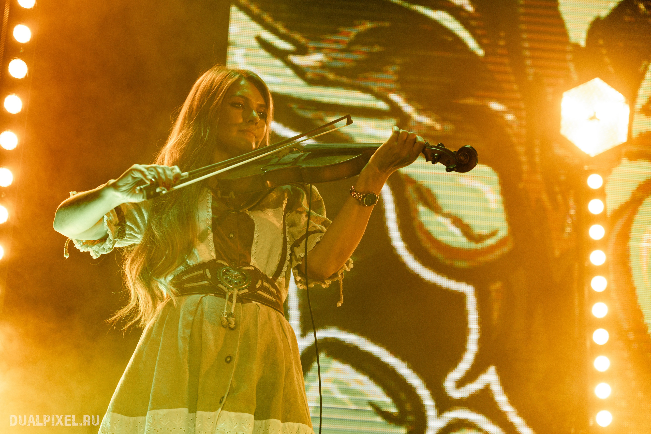 Тролль гнёт ель. Магия музыки в кадре: Концертная Фотография