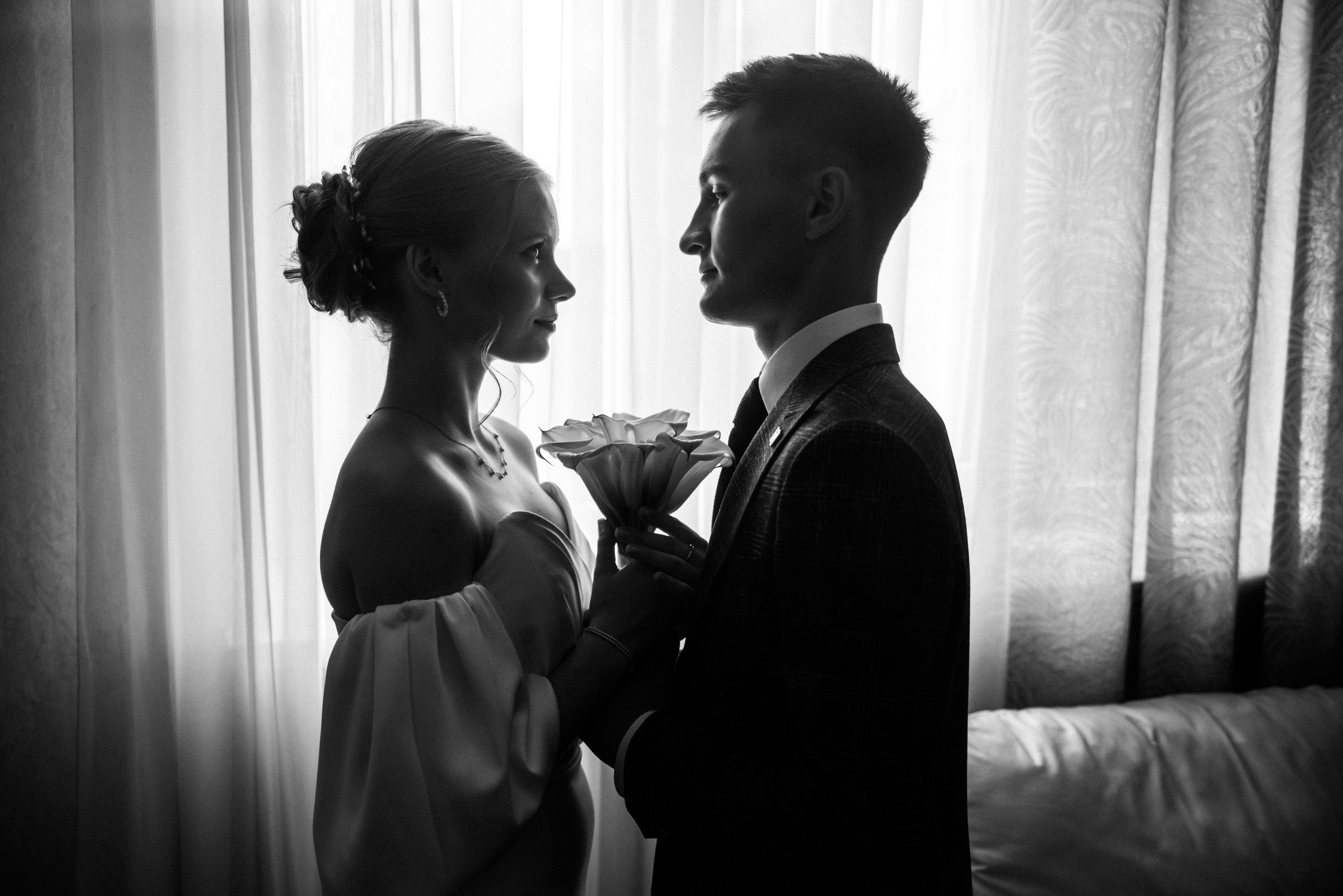 Ангелина и Евгений Загс и прогулка. Меня зовут Александр Литвинчук и я свадебный фотограф в Саратове