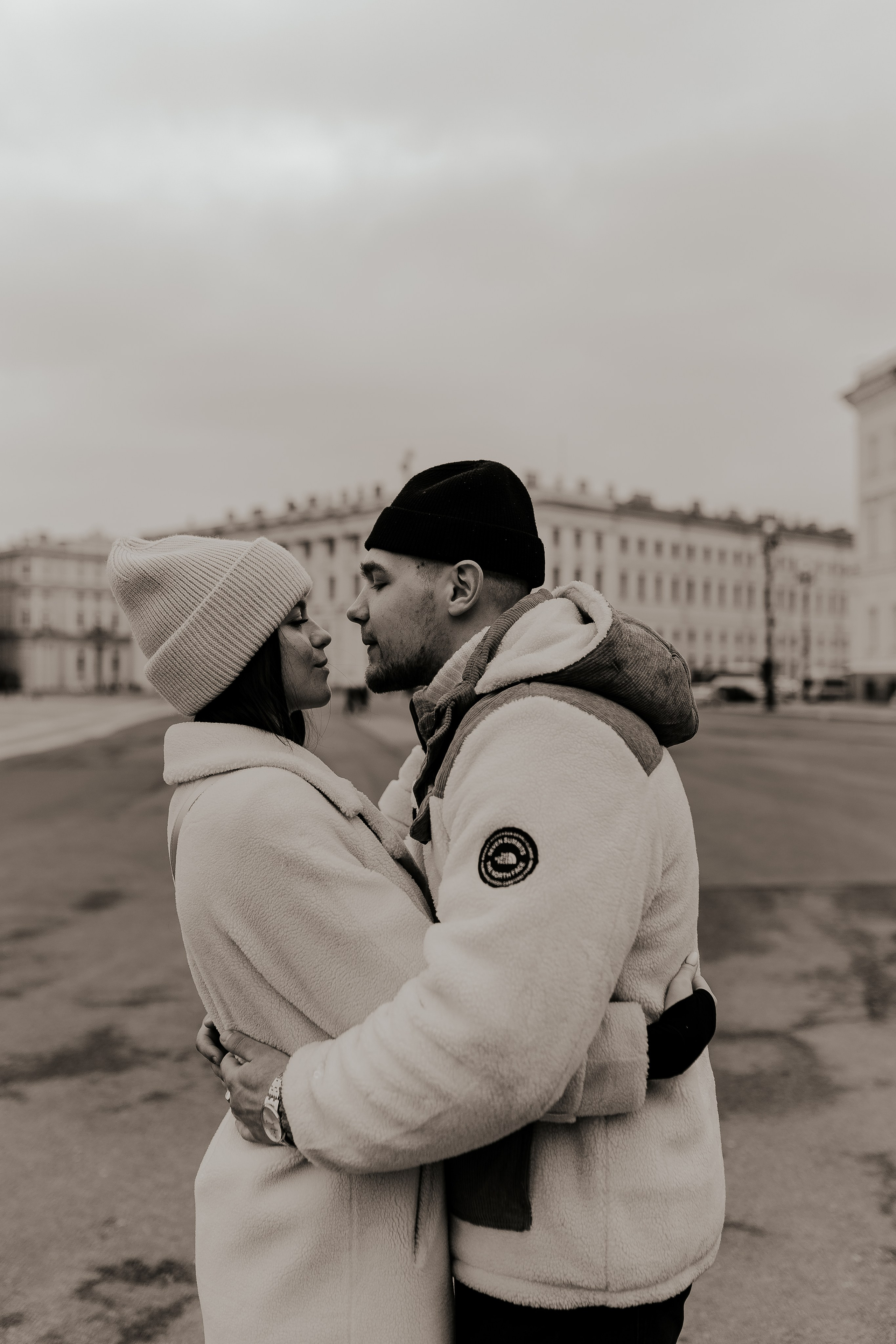 Lovestory на дворцовой площади. Фотограф в Санкт-Петербурге Лиза Семченкова