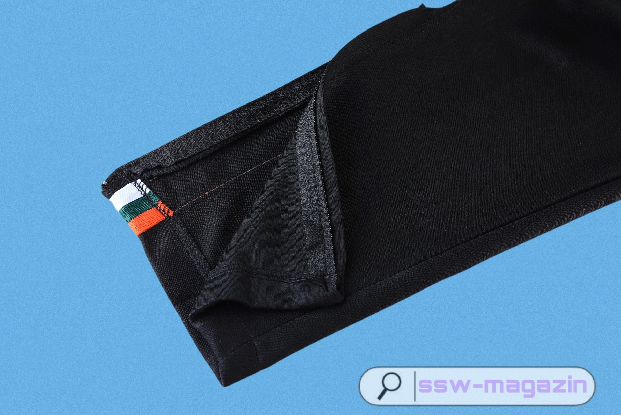 Спортивный костюм Liverpool 2025-2026 купить. Футбольный магазин — ssw_magazin