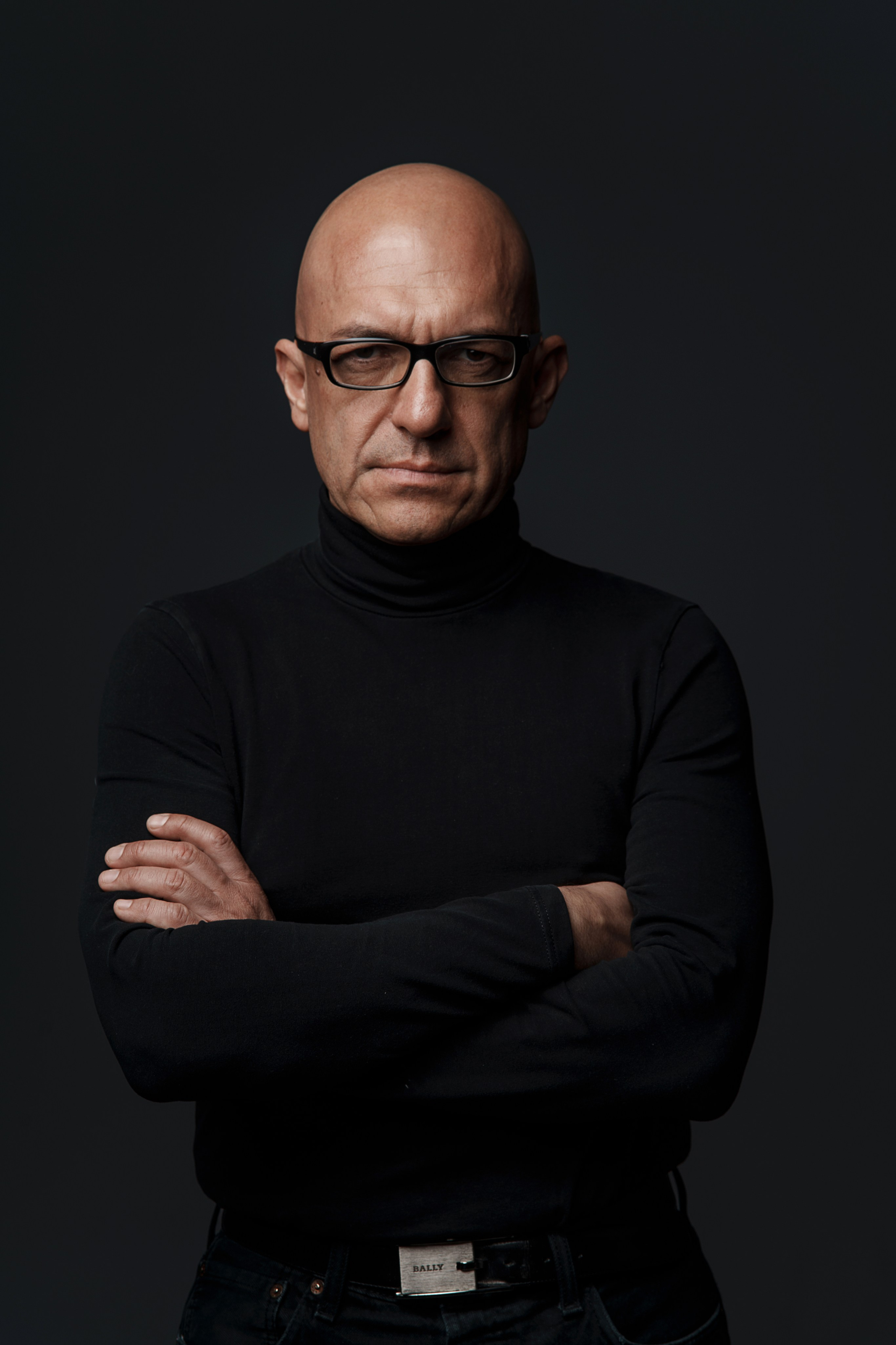 Кейсы бизнес портрет. Портретный фотограф Москва, ОАЭ, Олег Кошмаров