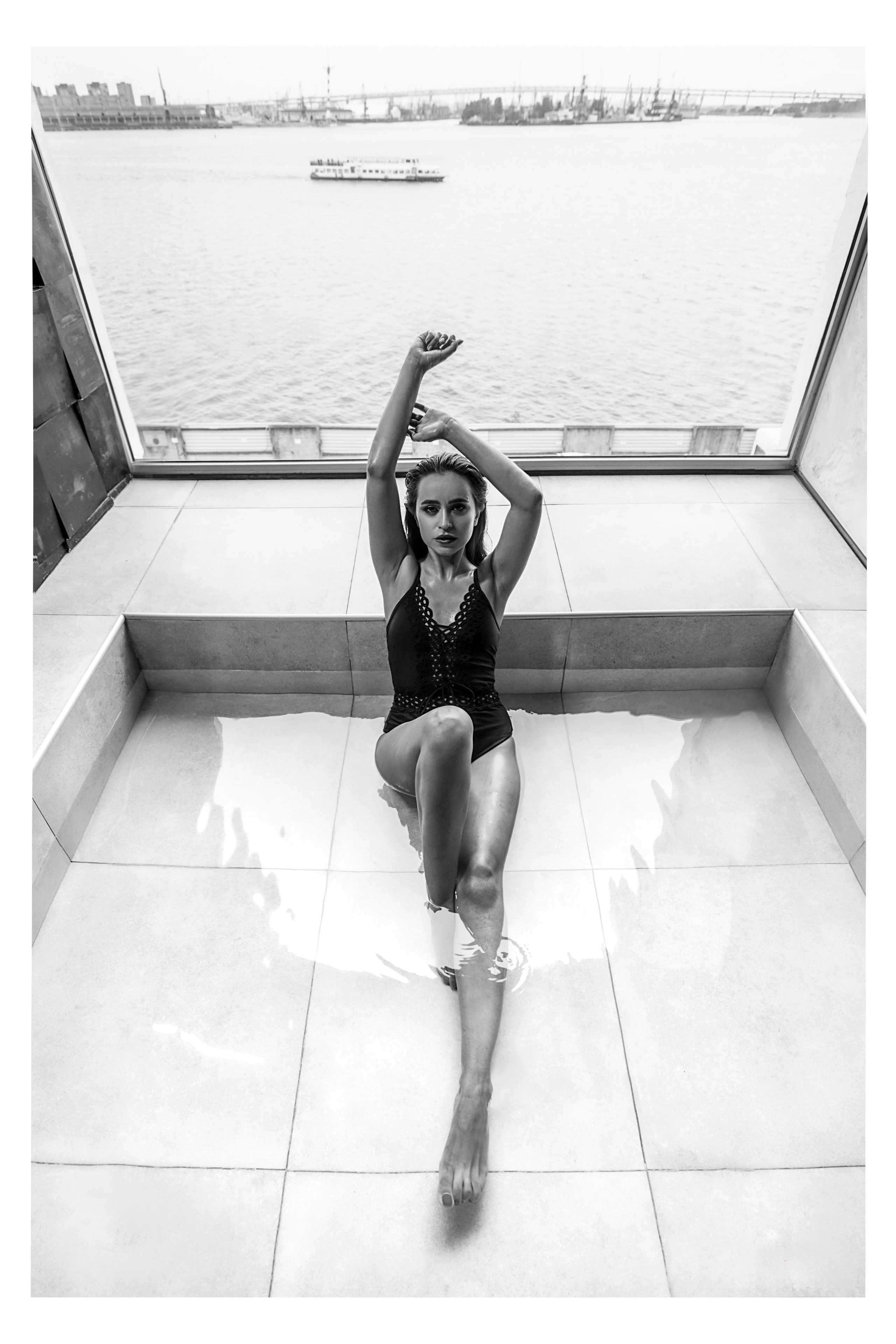 A Playboy photographer helps you find the rich man of your dreams. Dubai, Moscow. Portrait photographer Moscow, UAE, Oleg Koshmarov