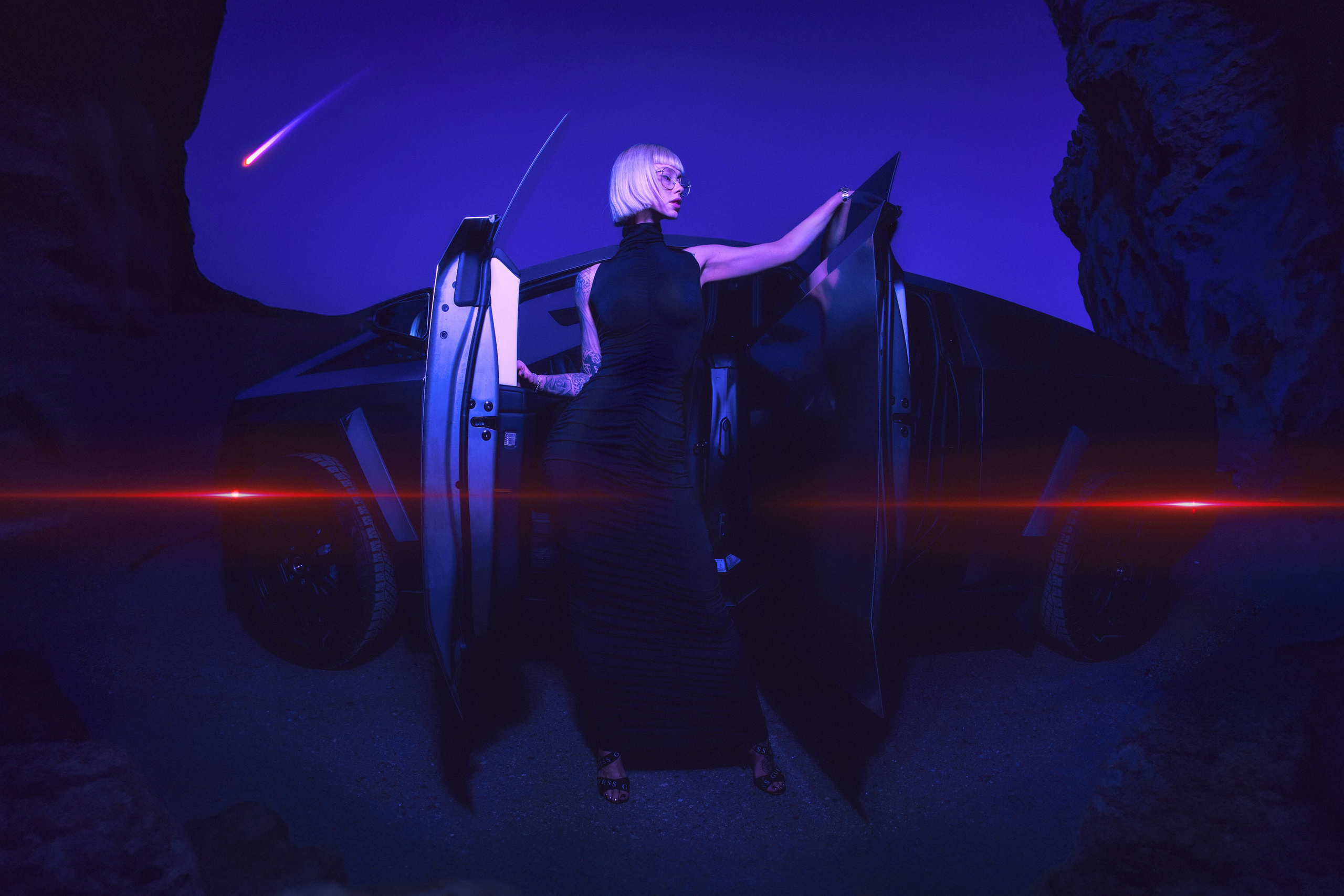 Photographer for bloggers and media personalities for advertising and Reels. Portrait photographer Moscow, UAE, Oleg Koshmarov