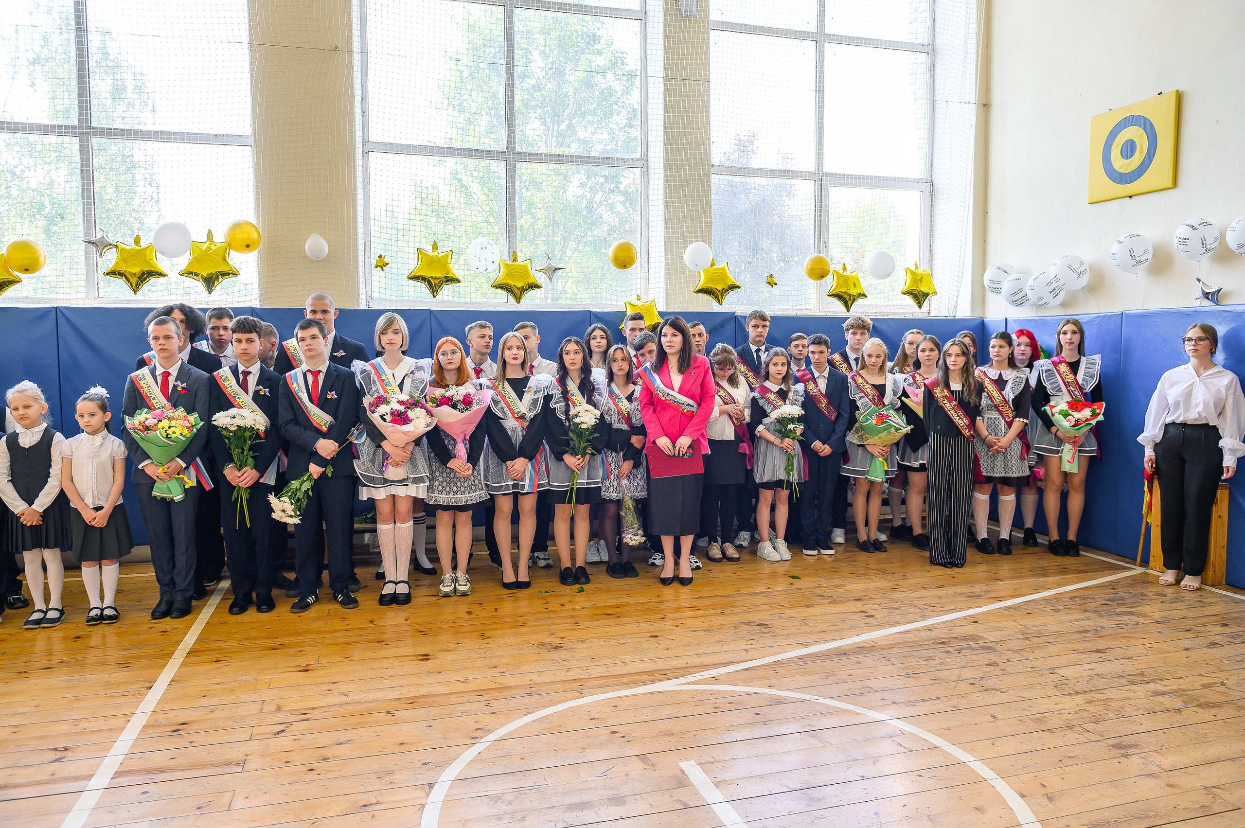 Последний звонок 2025. Фотограф Галина Лисанова, г. Брянск