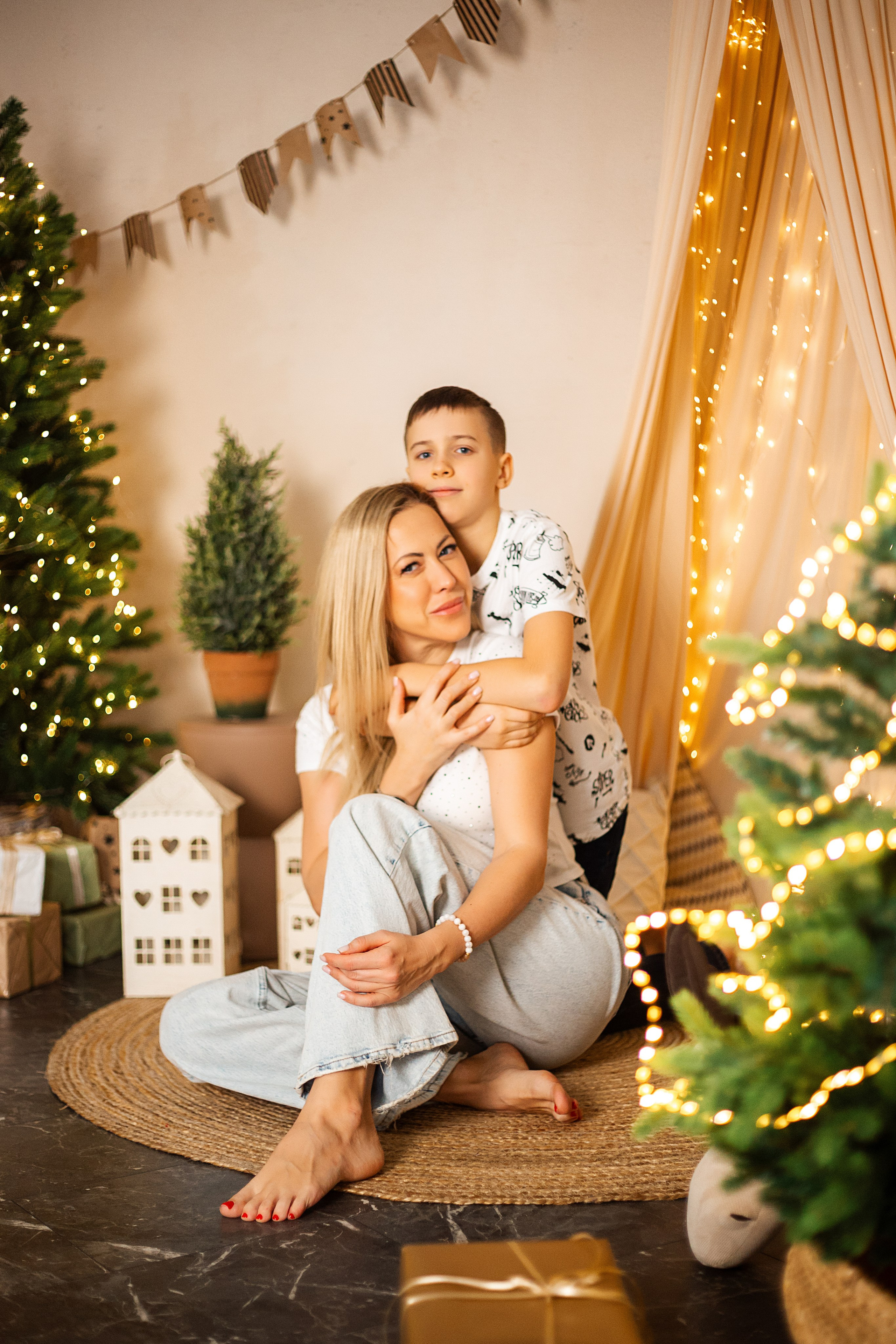 Мама и сын. Https://malovafoto.ru