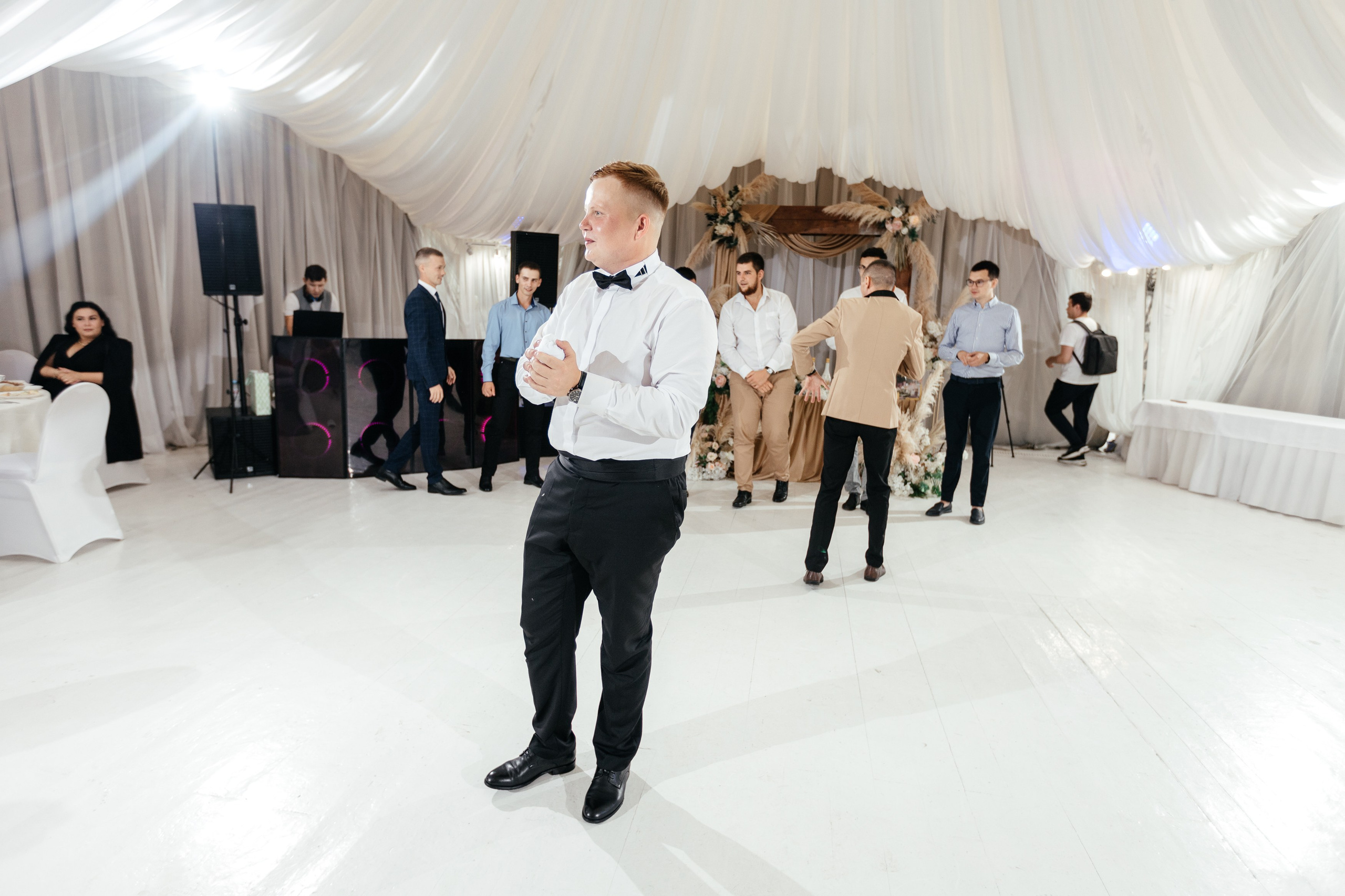 Свадебный фотограф Уфа — Руслан ГабдлисламовЖивые эмоции, красивые кадры, воспоминания на всю жизнь.Работаю по всей Республике Башкортоста. Свадебный фотограф Уфа Руслан Габдлисламов