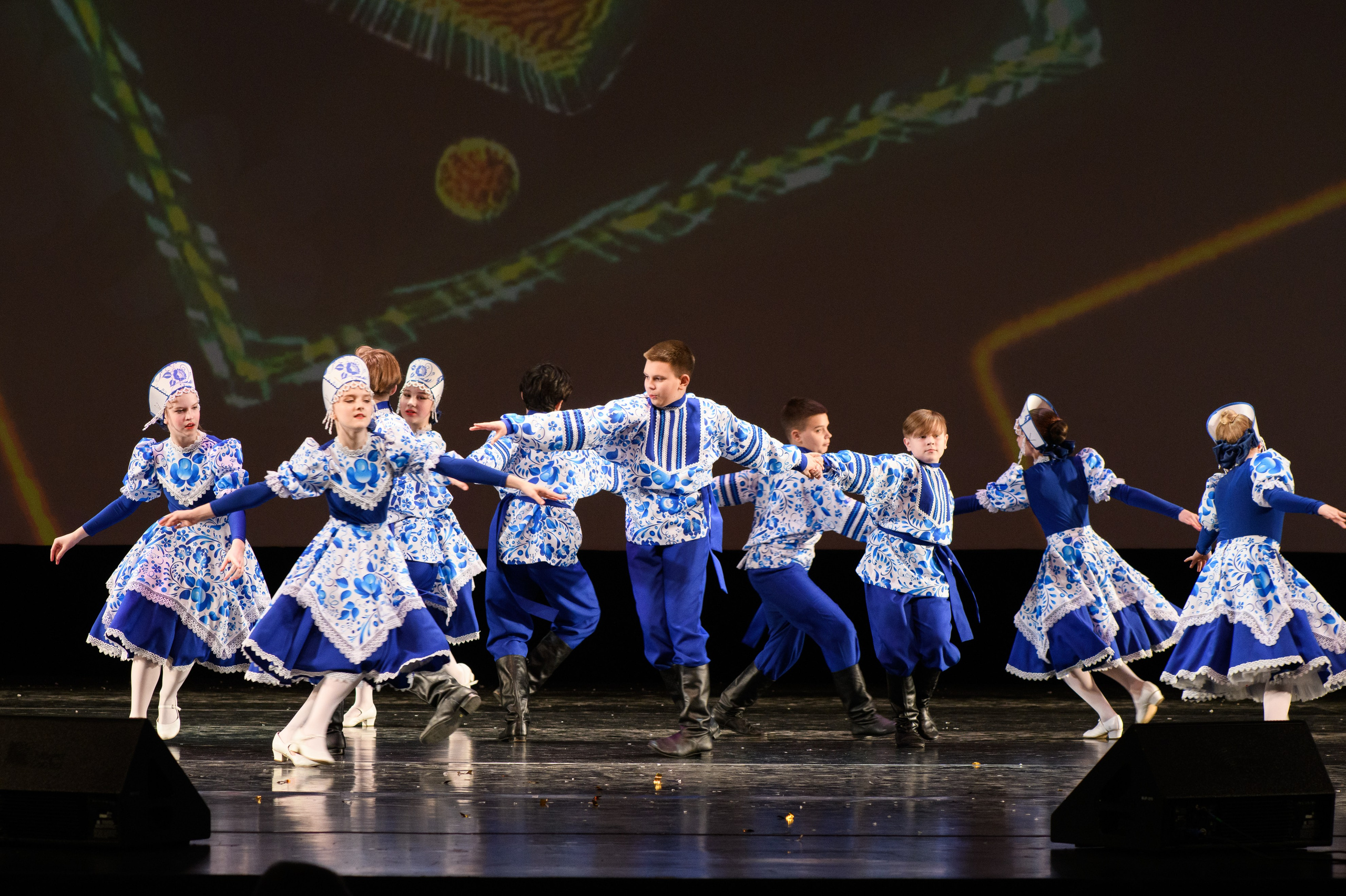 23 апреля, часть 2, БКЗ Октябрьский, г. Санкт-Петербург. Золотое яблочко