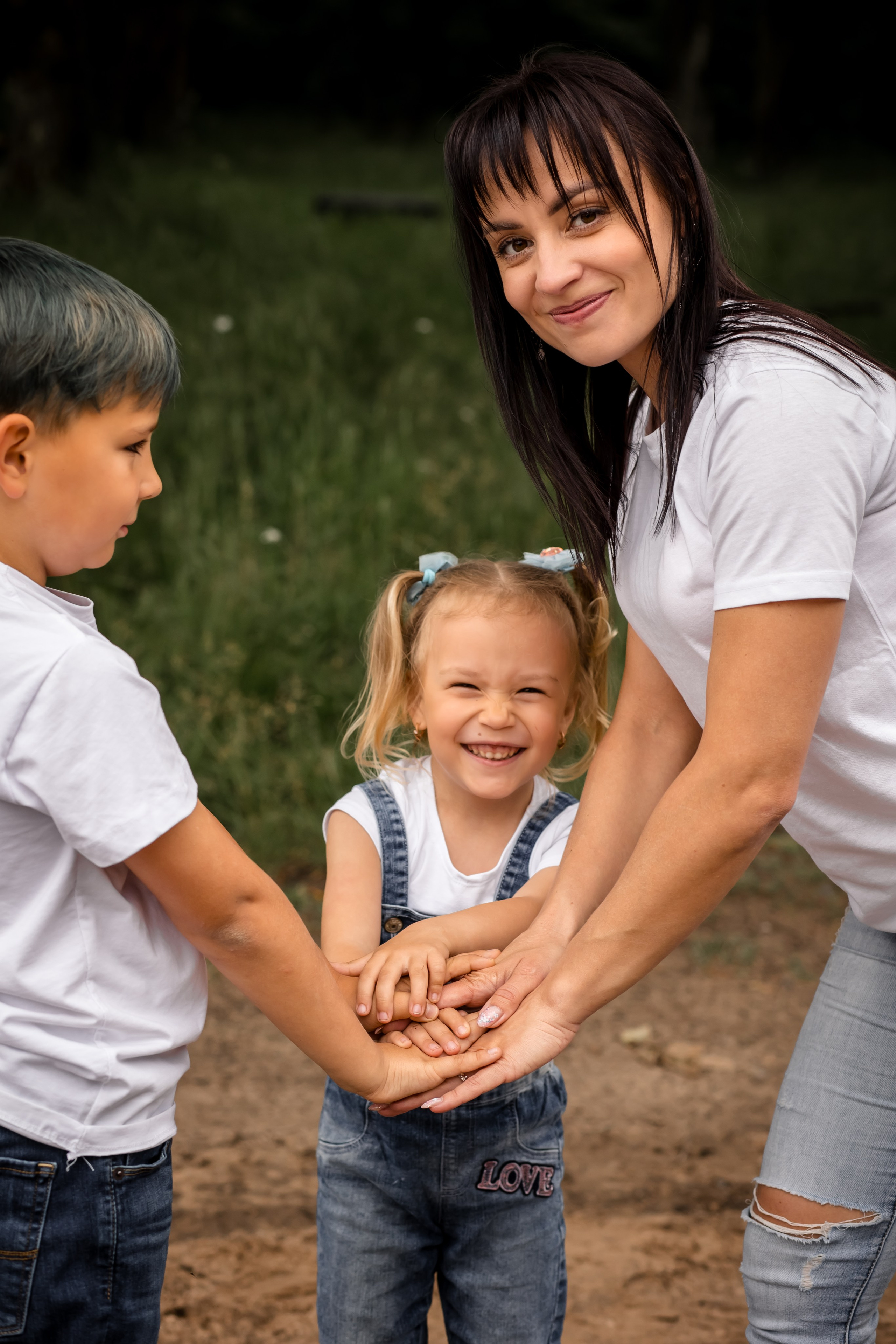 Катя с детками