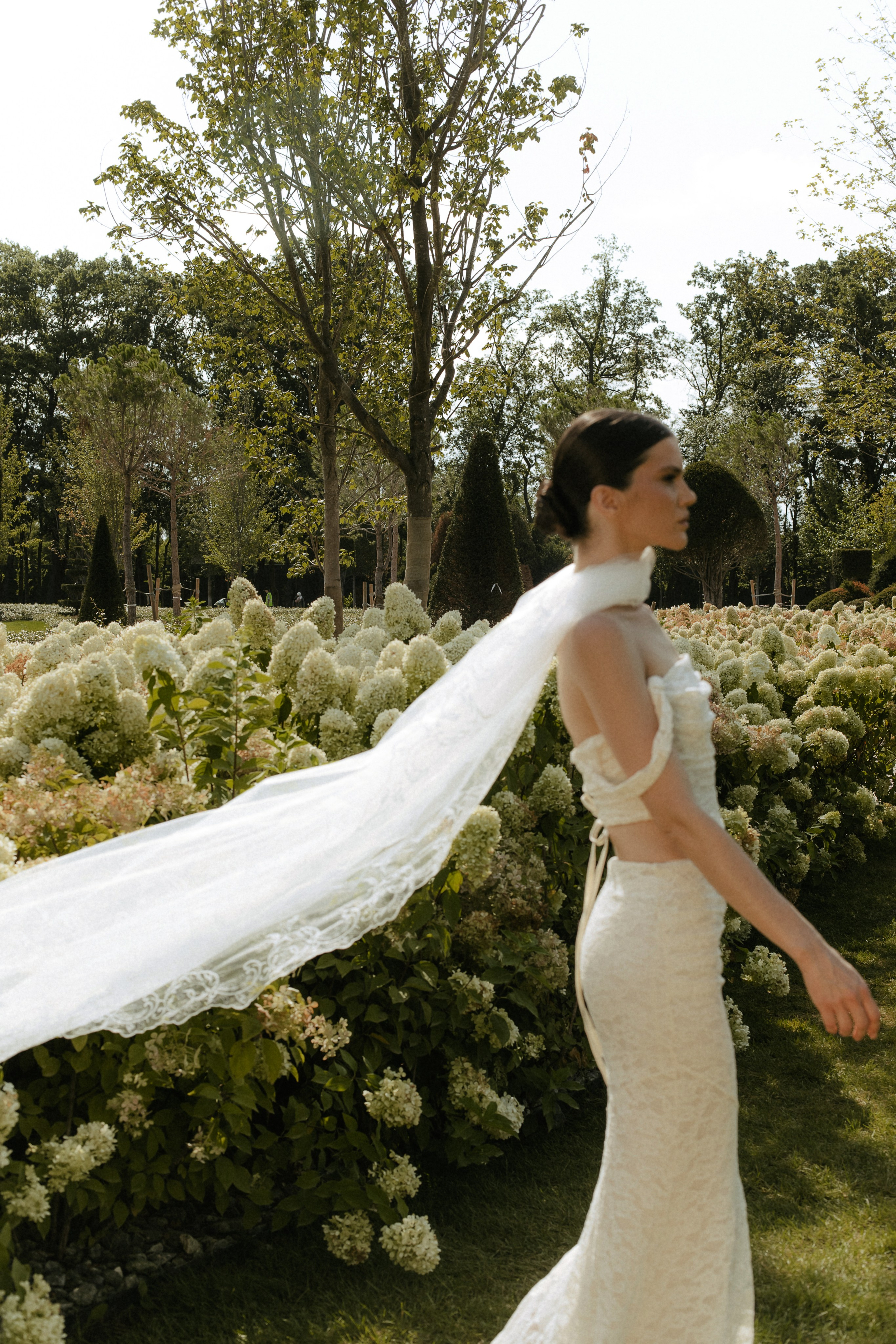 Нежное утро невесты в парке. Свадебный фотограф в Краснодаре и по всему ЮФО и Миру Ольга Гусева