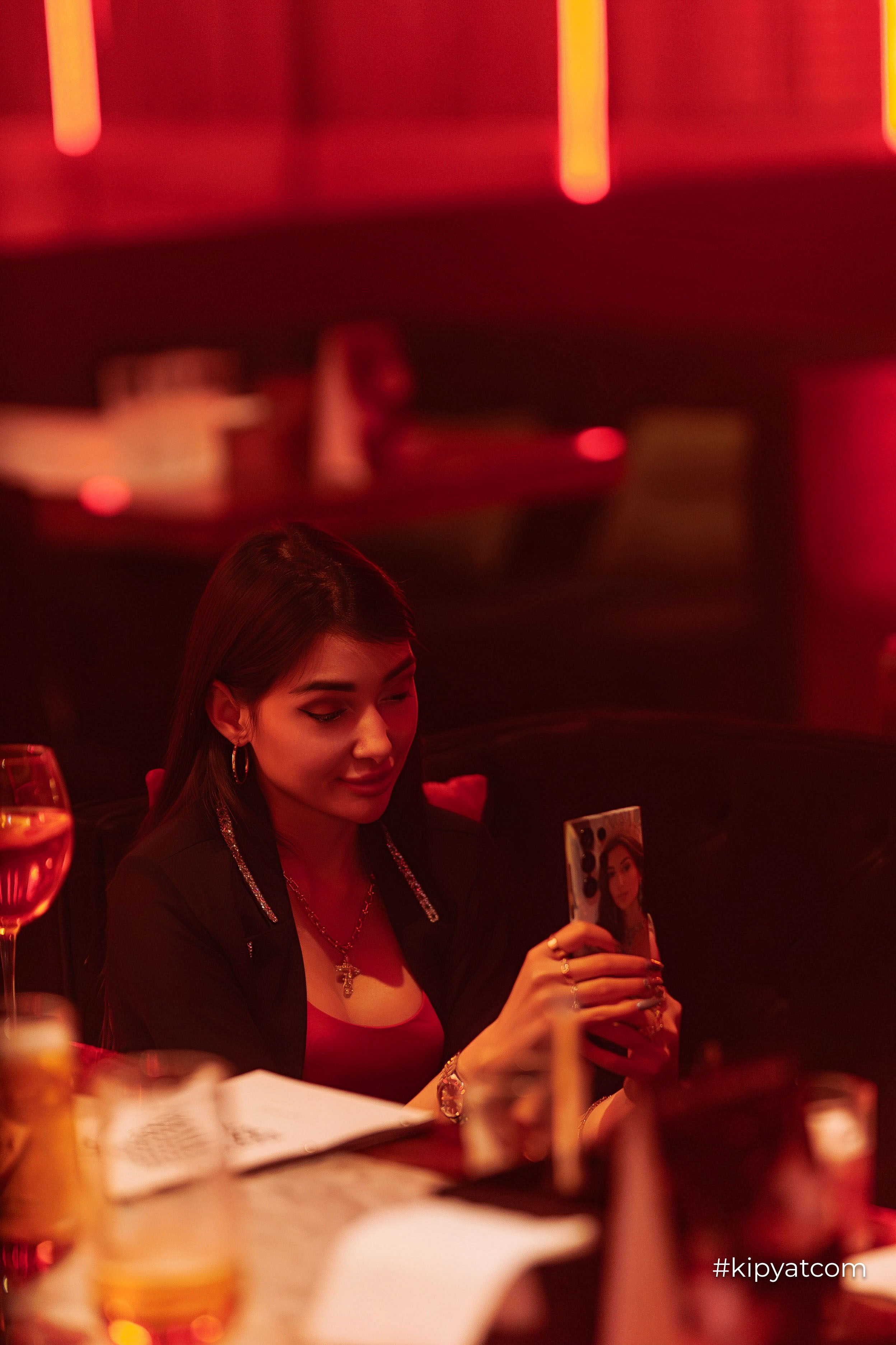 Сольный стендап концерт Александра Меркуль