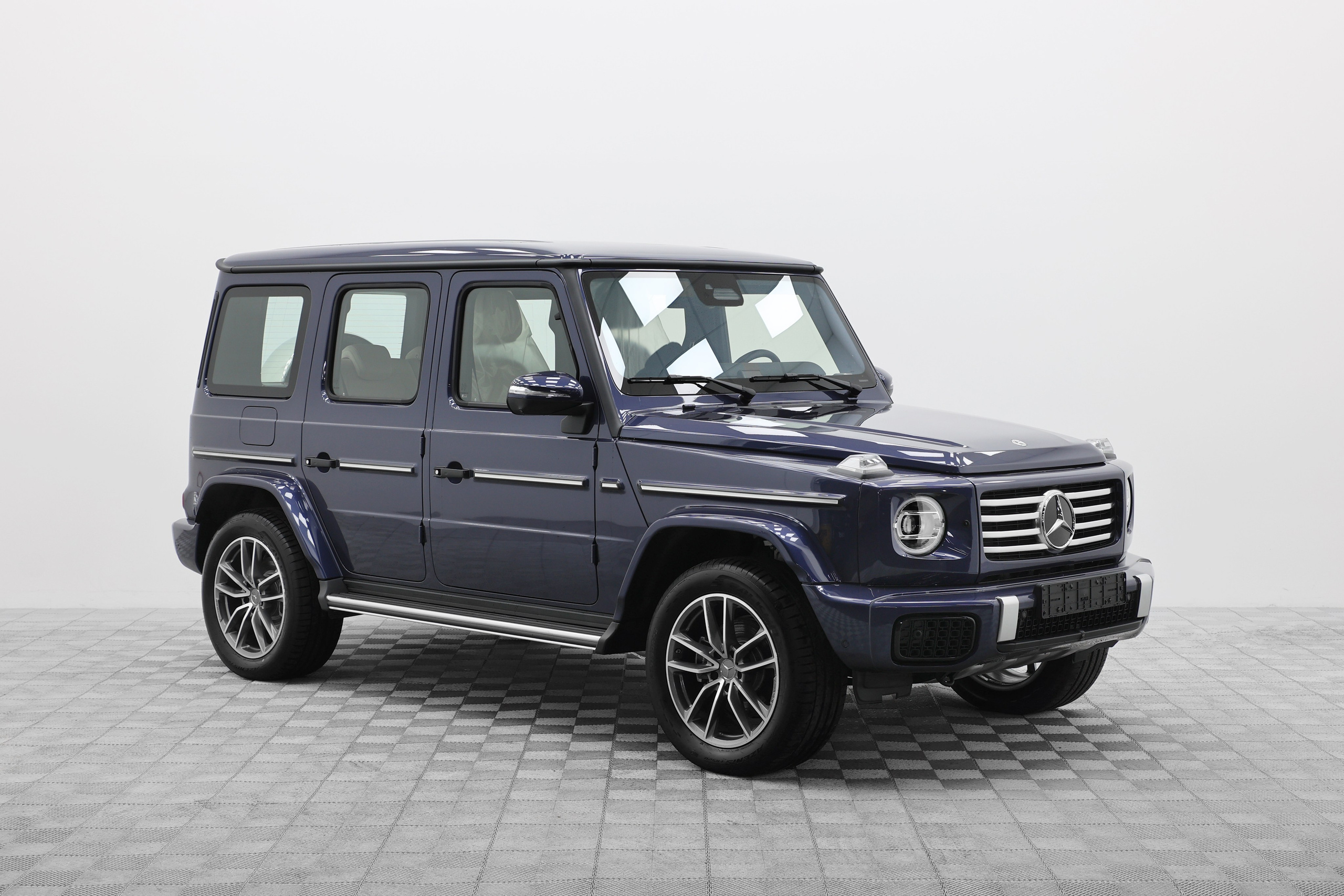 2019 MERCEDES BENZ G450d AMG. Mixturecaptures