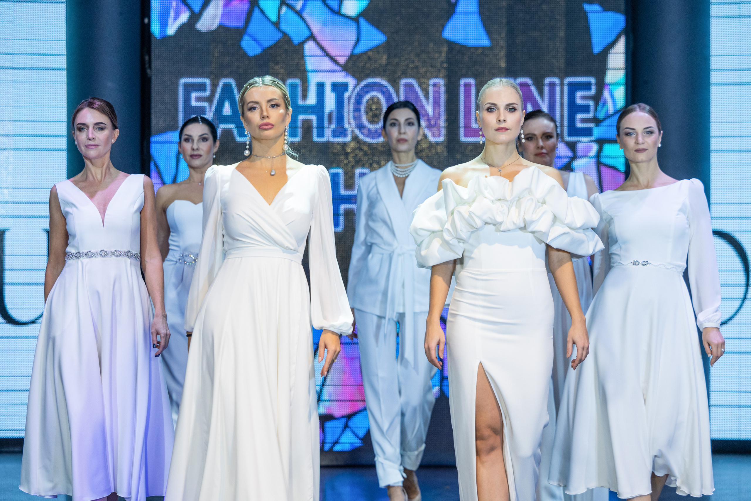 Fashion_line_show. Свадебный салон-ателье Бонжур в Минске Bonjour