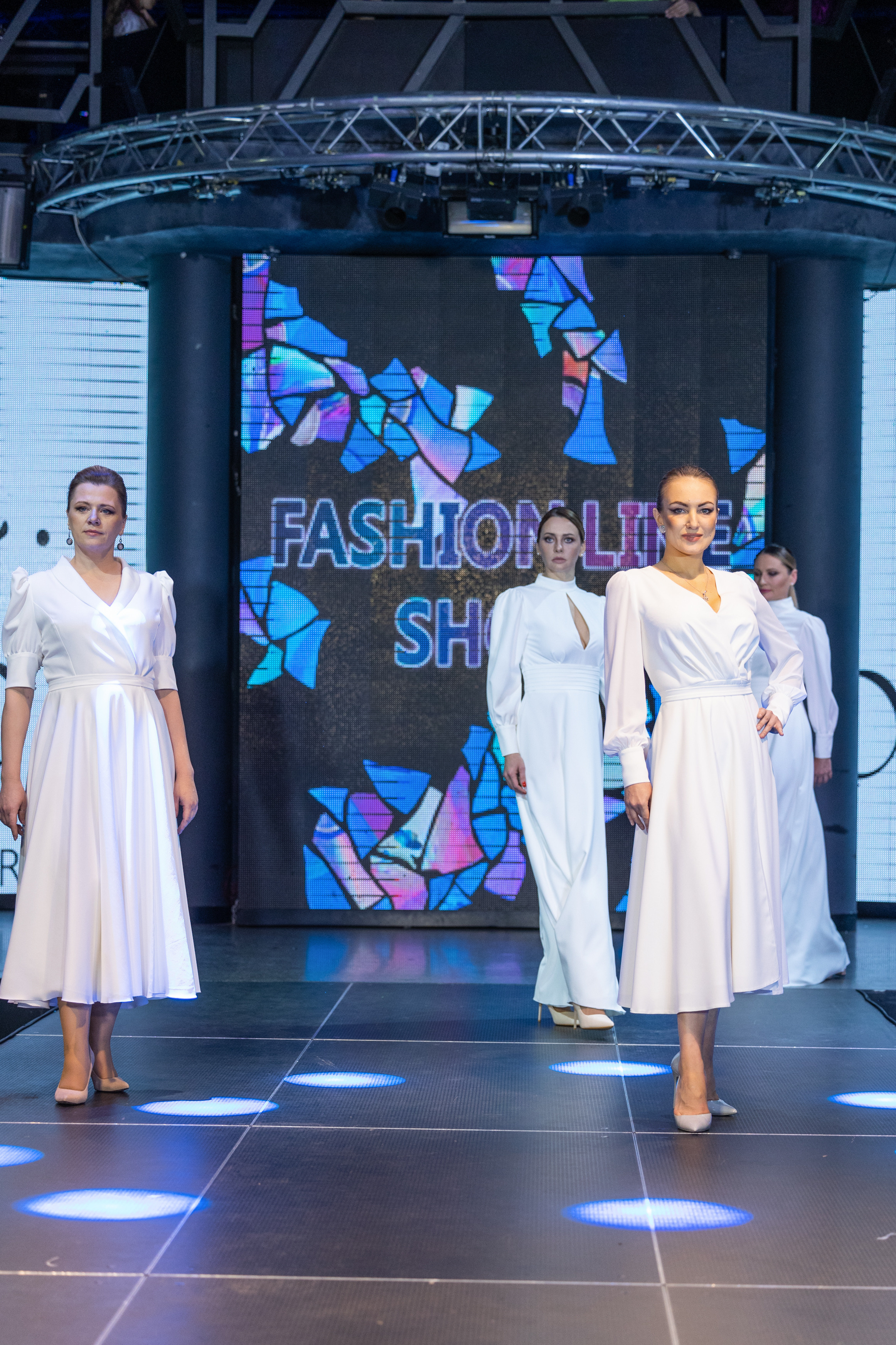 Fashion_line_show. Свадебный салон-ателье Бонжур в Минске Bonjour