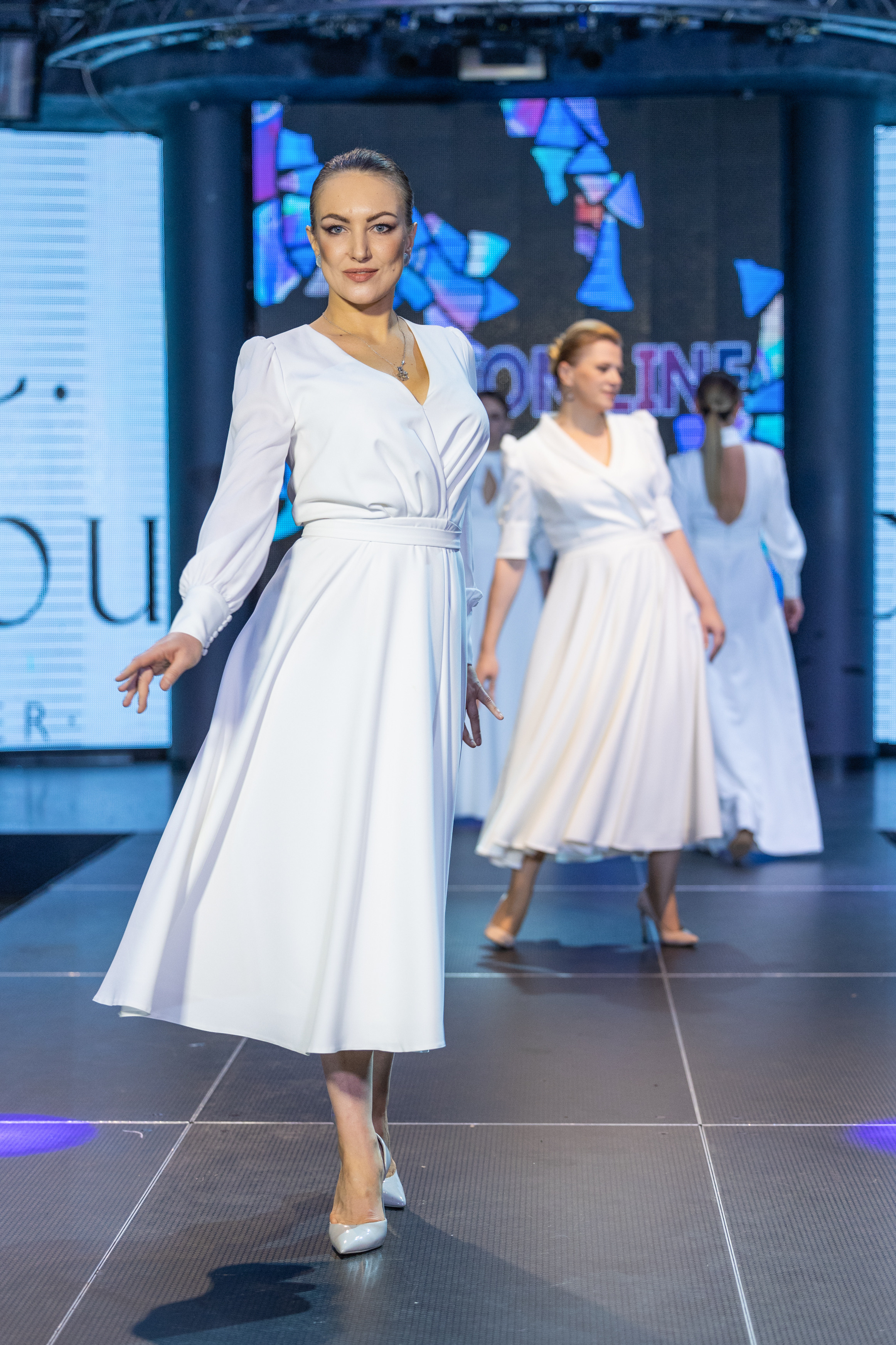 Fashion_line_show. Свадебный салон-ателье Бонжур в Минске Bonjour