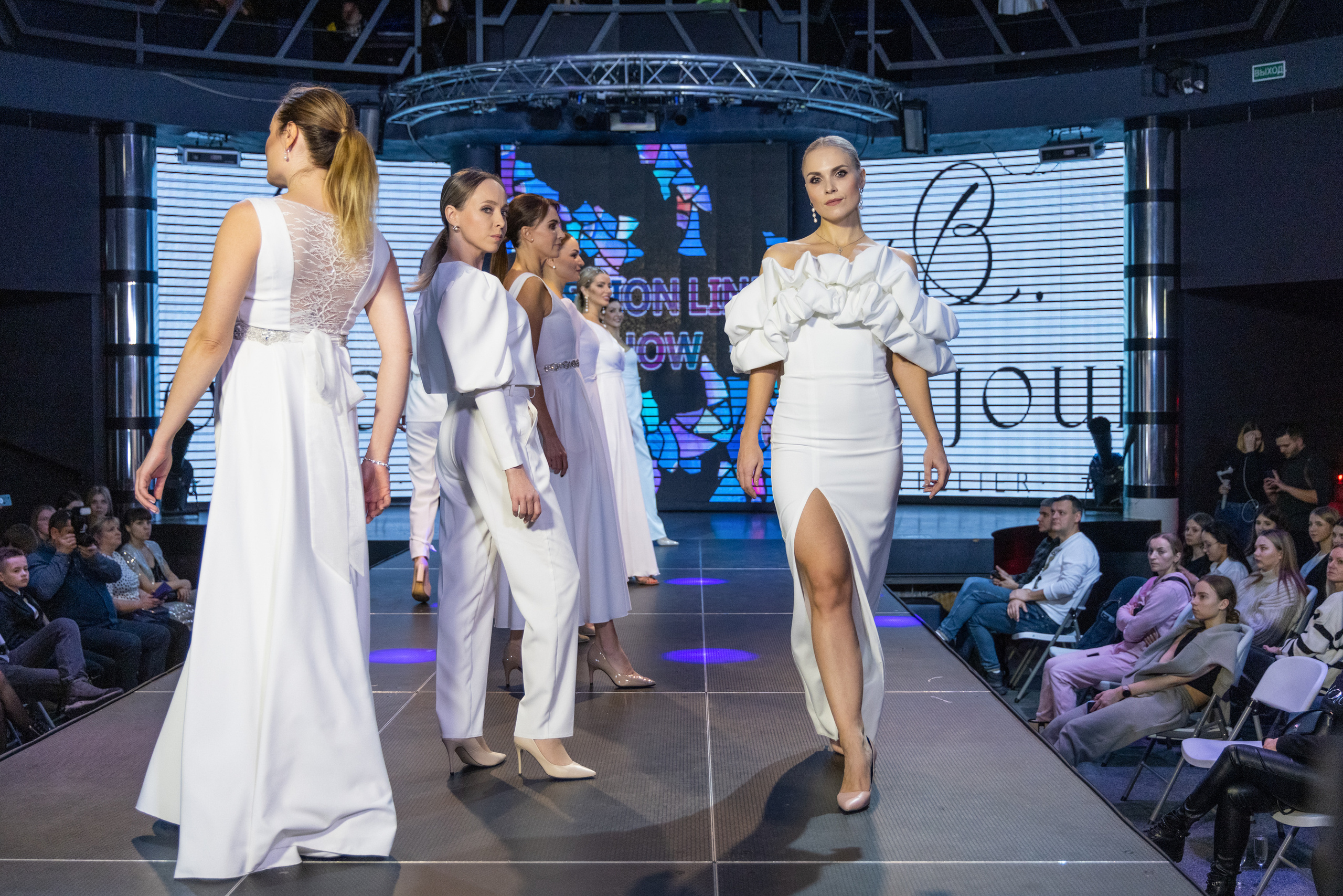 Fashion_line_show. Свадебный салон-ателье Бонжур в Минске Bonjour